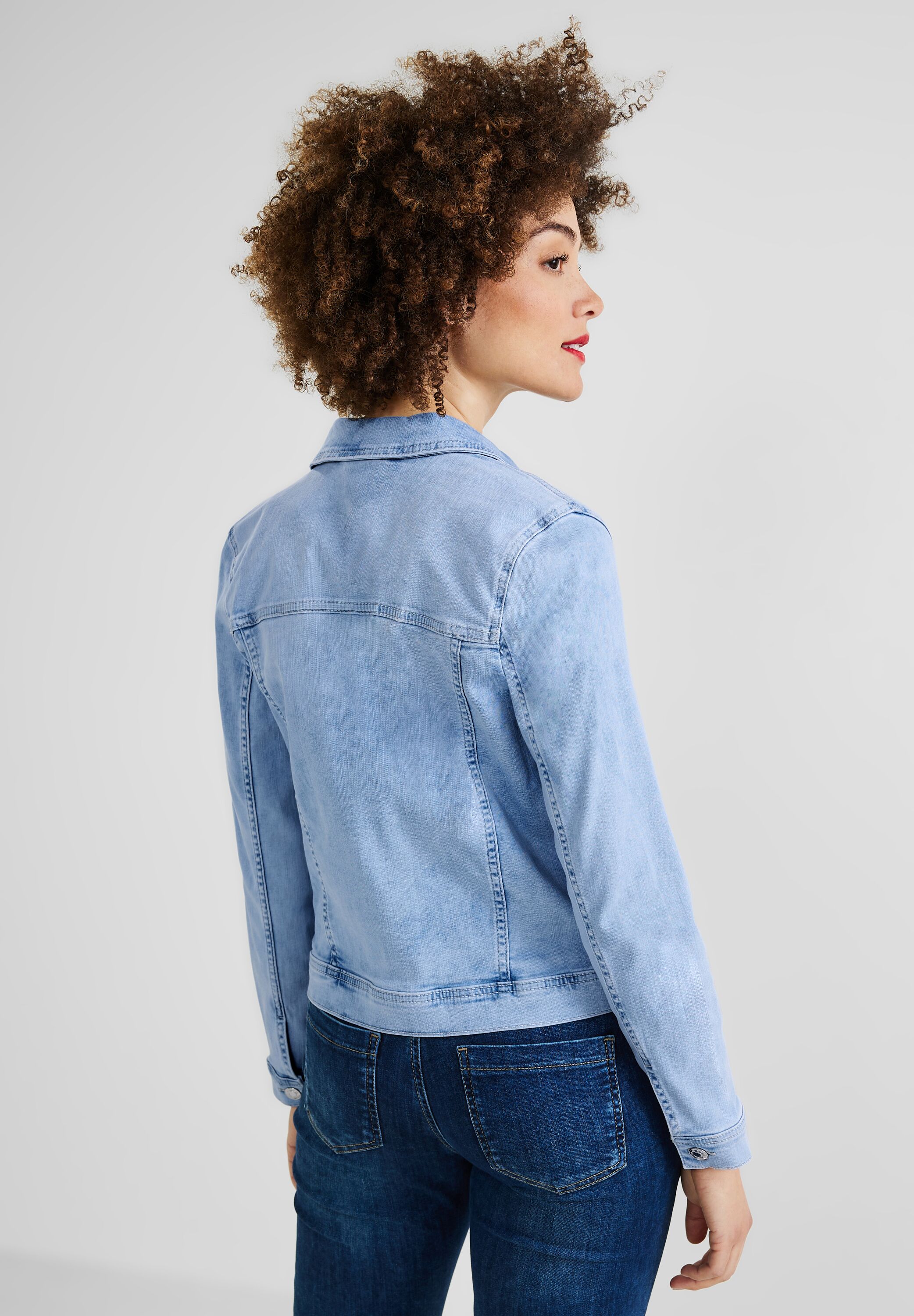 Jeansjacke in Hellblau