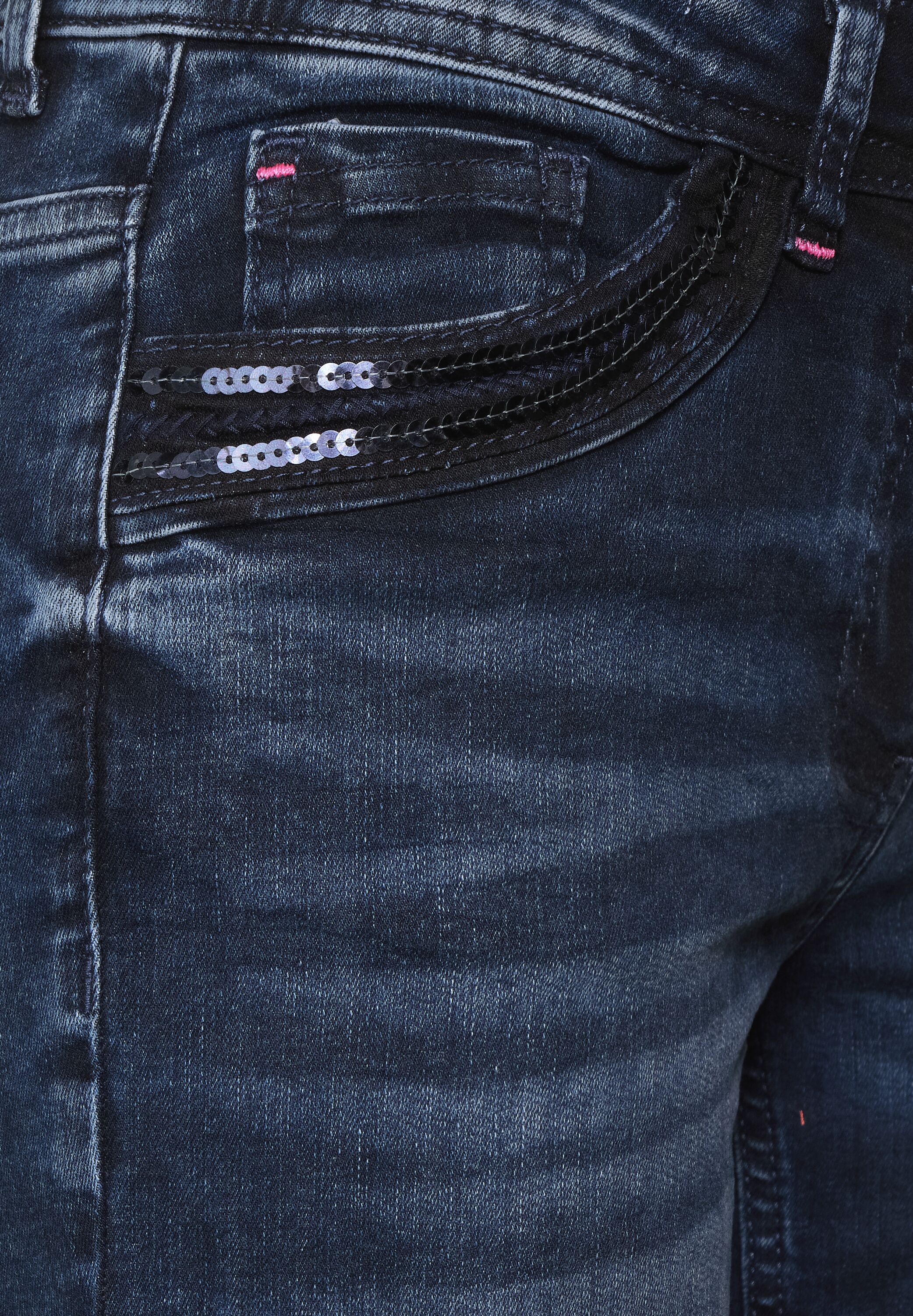 Loose Fit Jeans