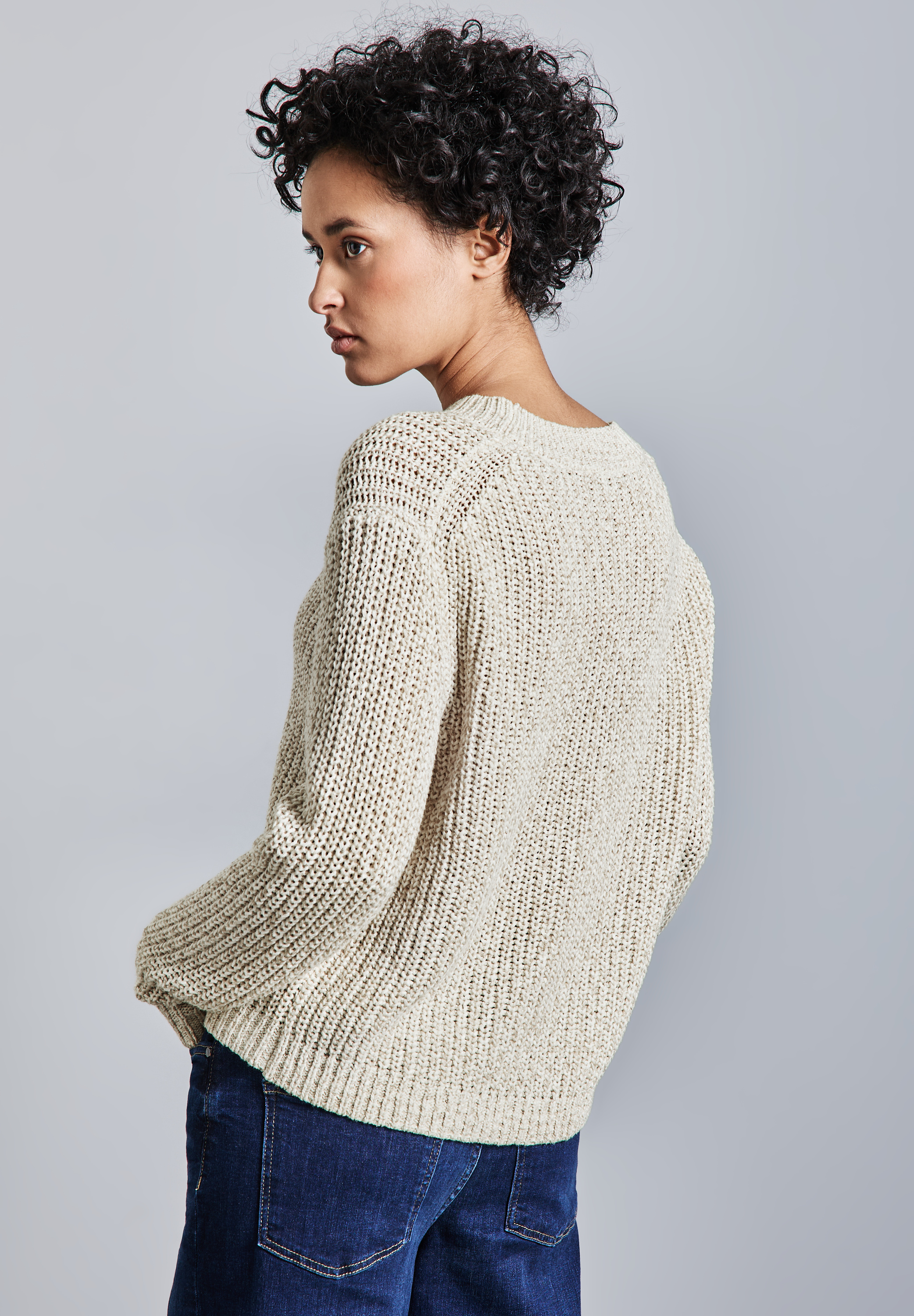 Pullover mit Strickmuster
