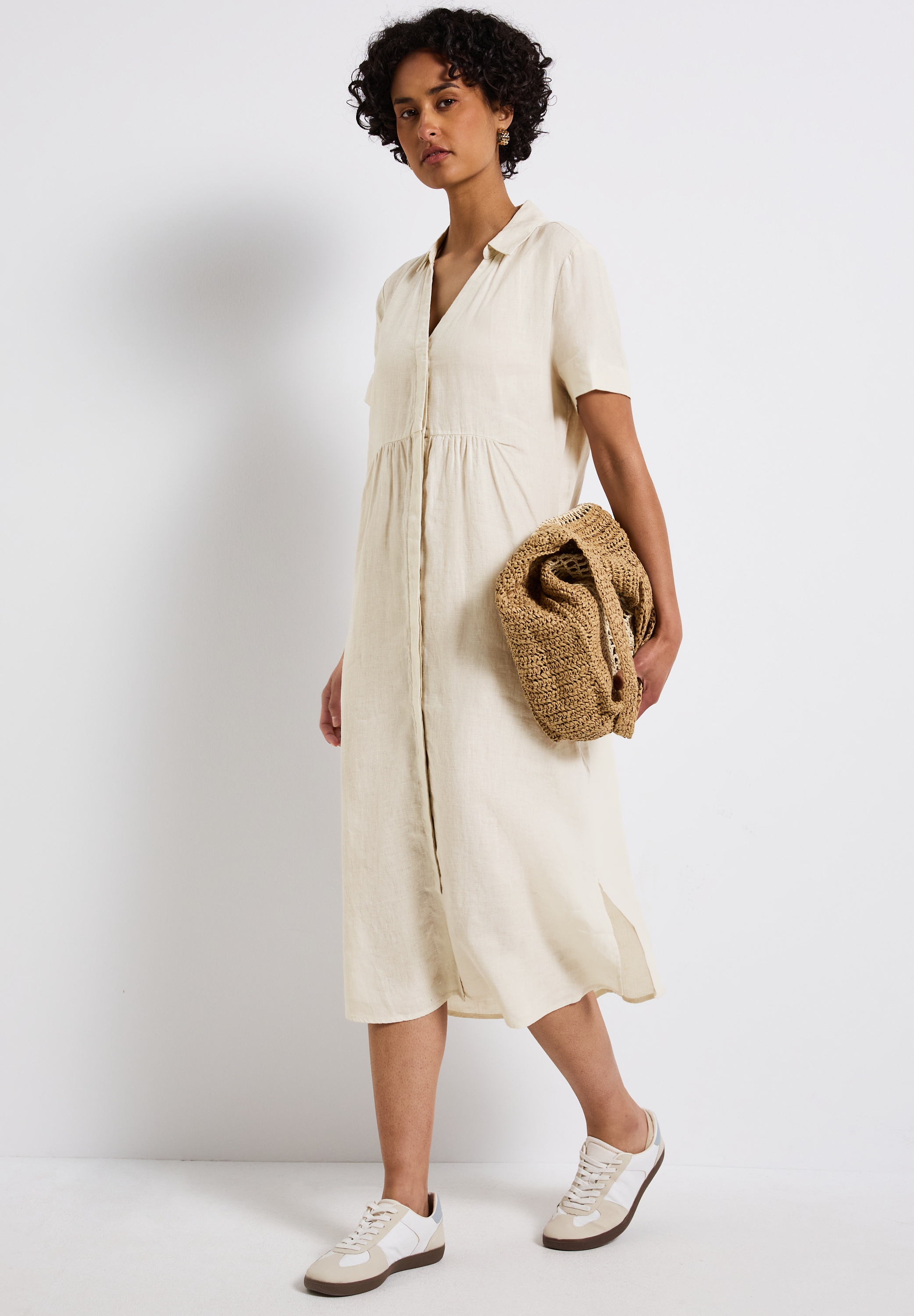 Kurzarmkleid aus Leinen