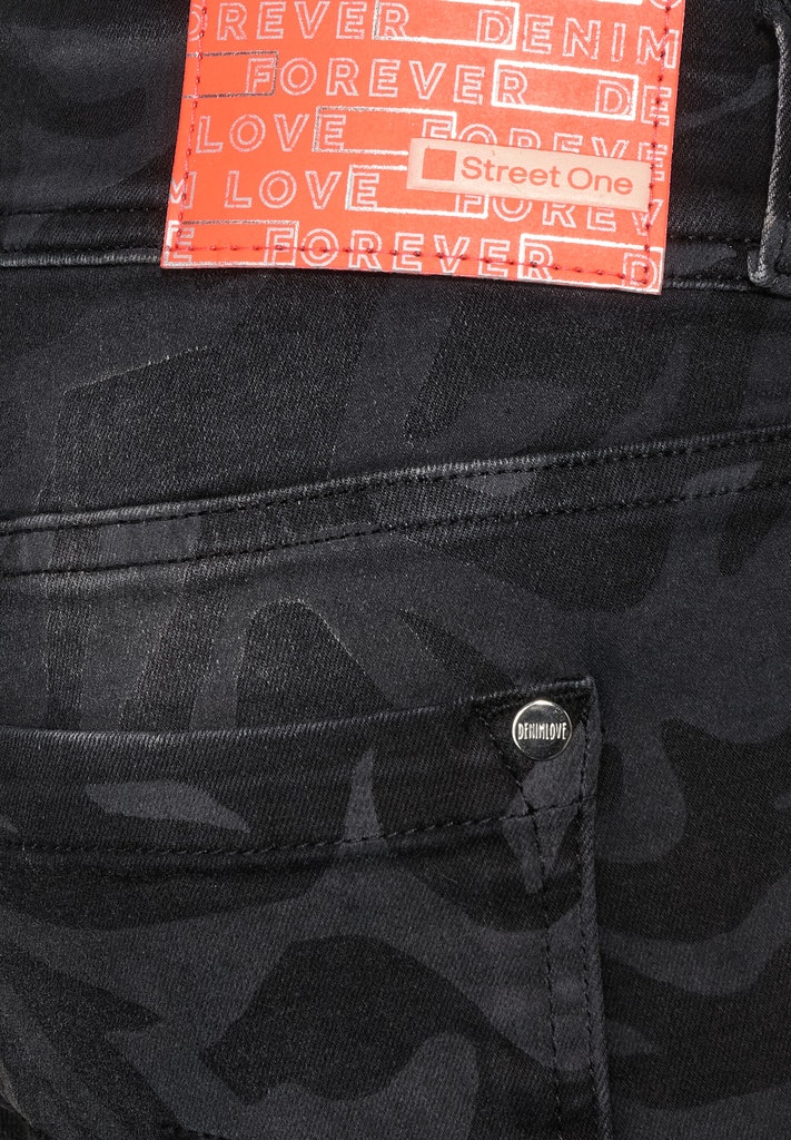 Casual Fit Jeans in Schwarz