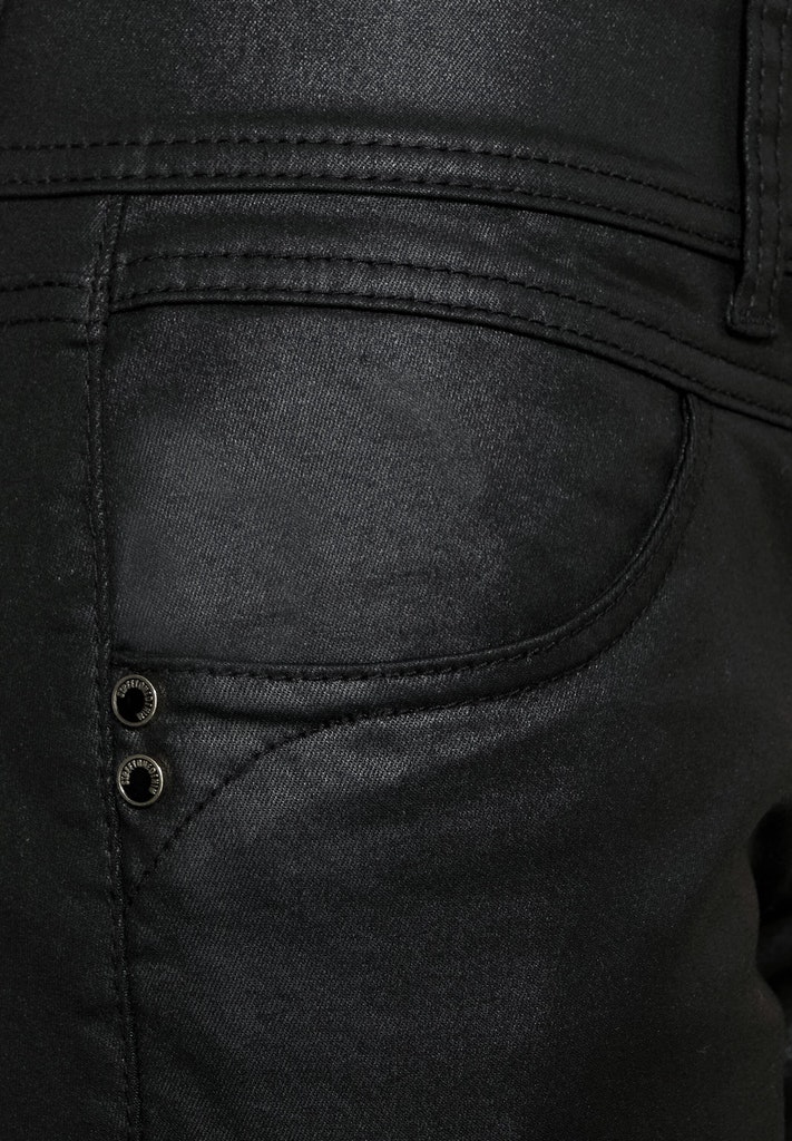 Casual Fit Denim mit Coating