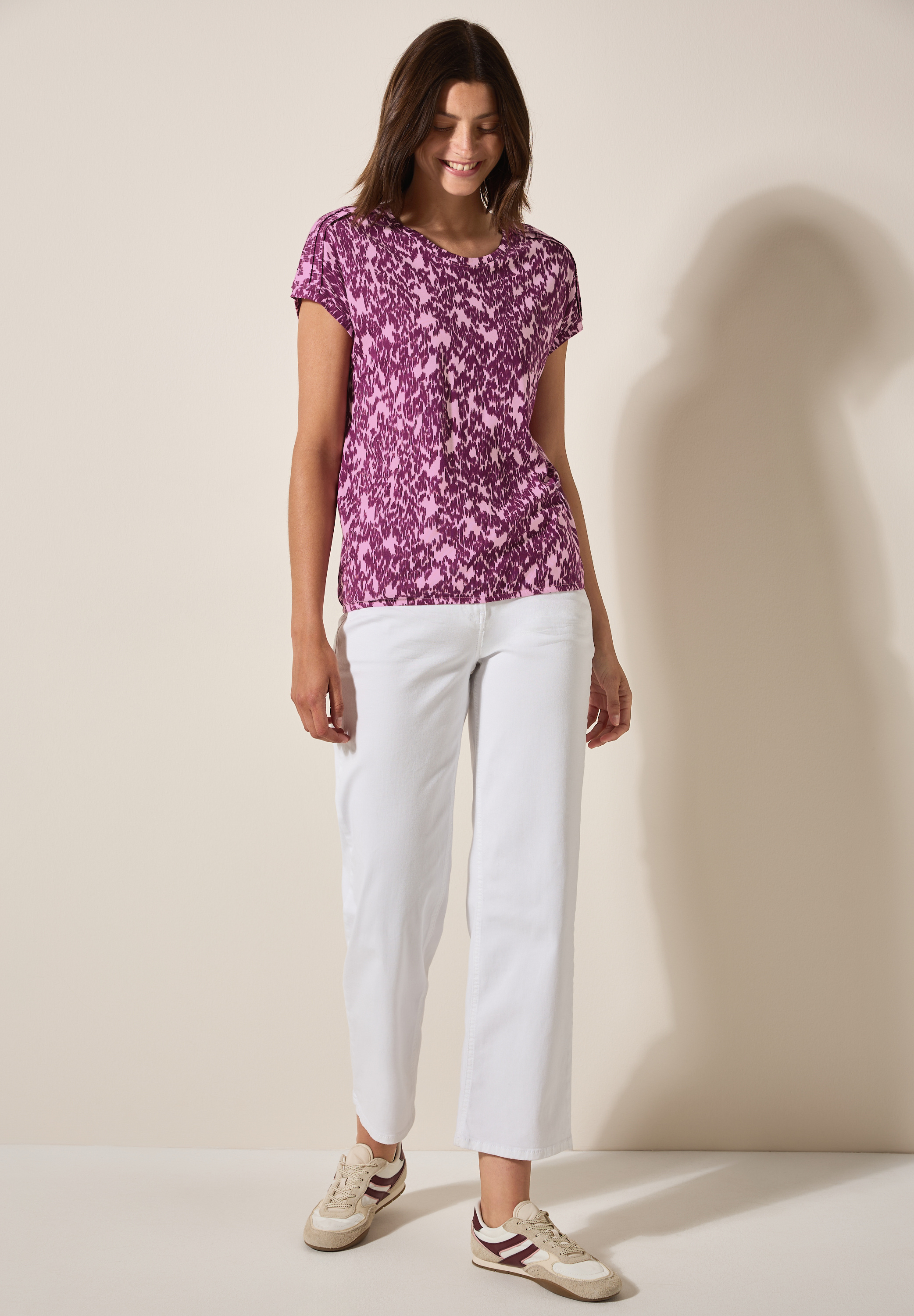 T-Shirt mit Minimal Print