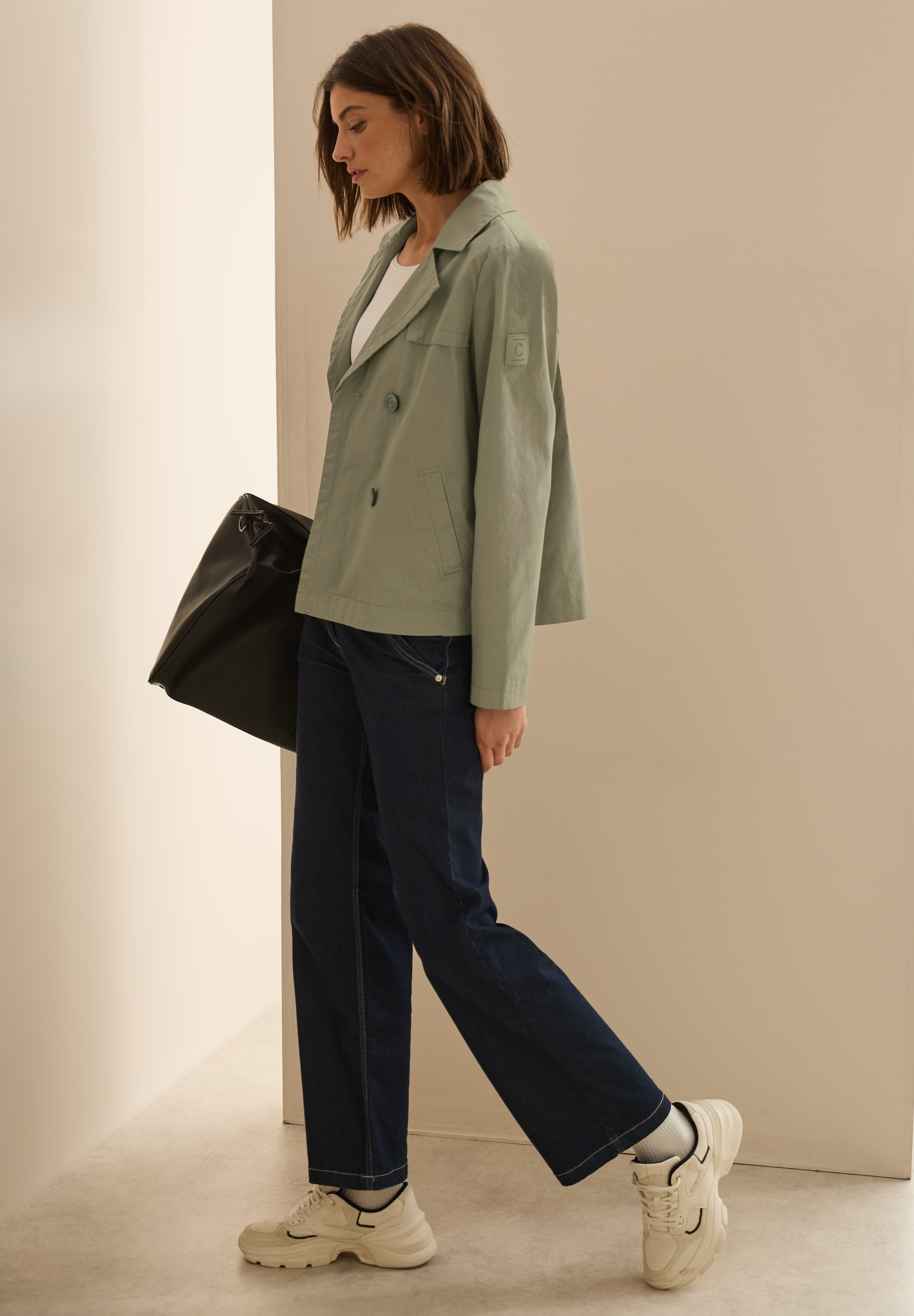 Kurze Trenchcoat