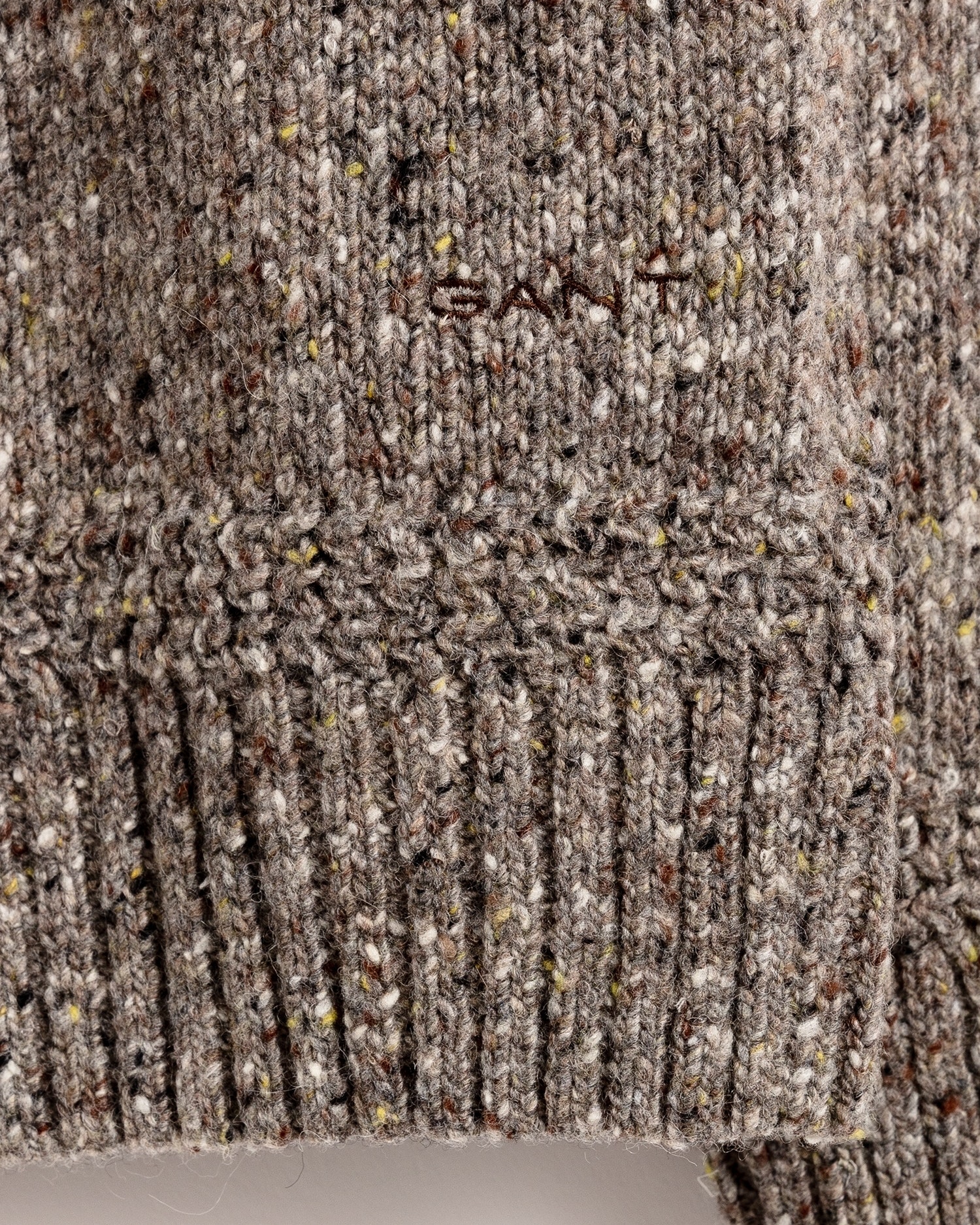Strickjacke mit Stehkragen