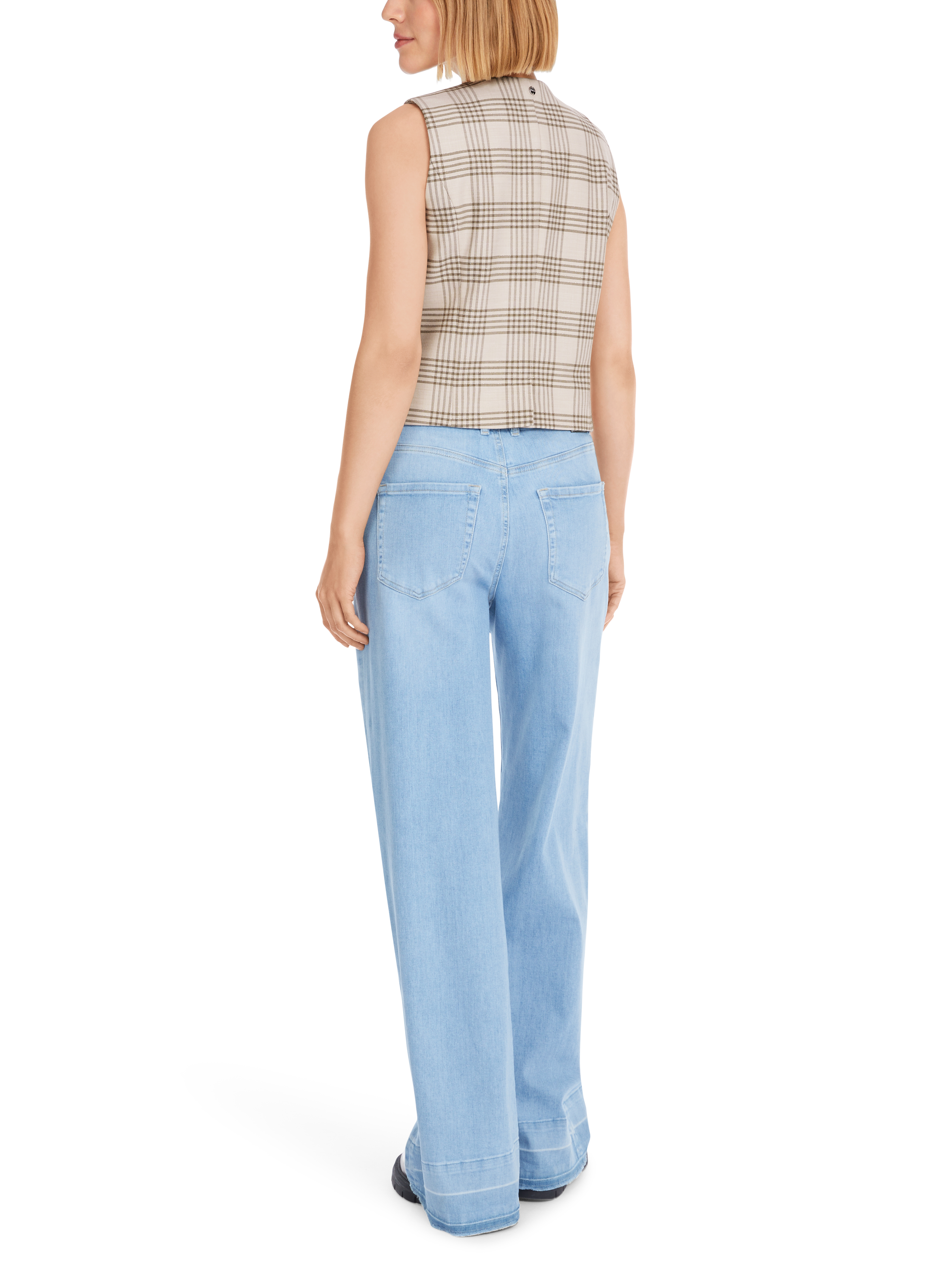 Modell WARRI aus Candiani Denim