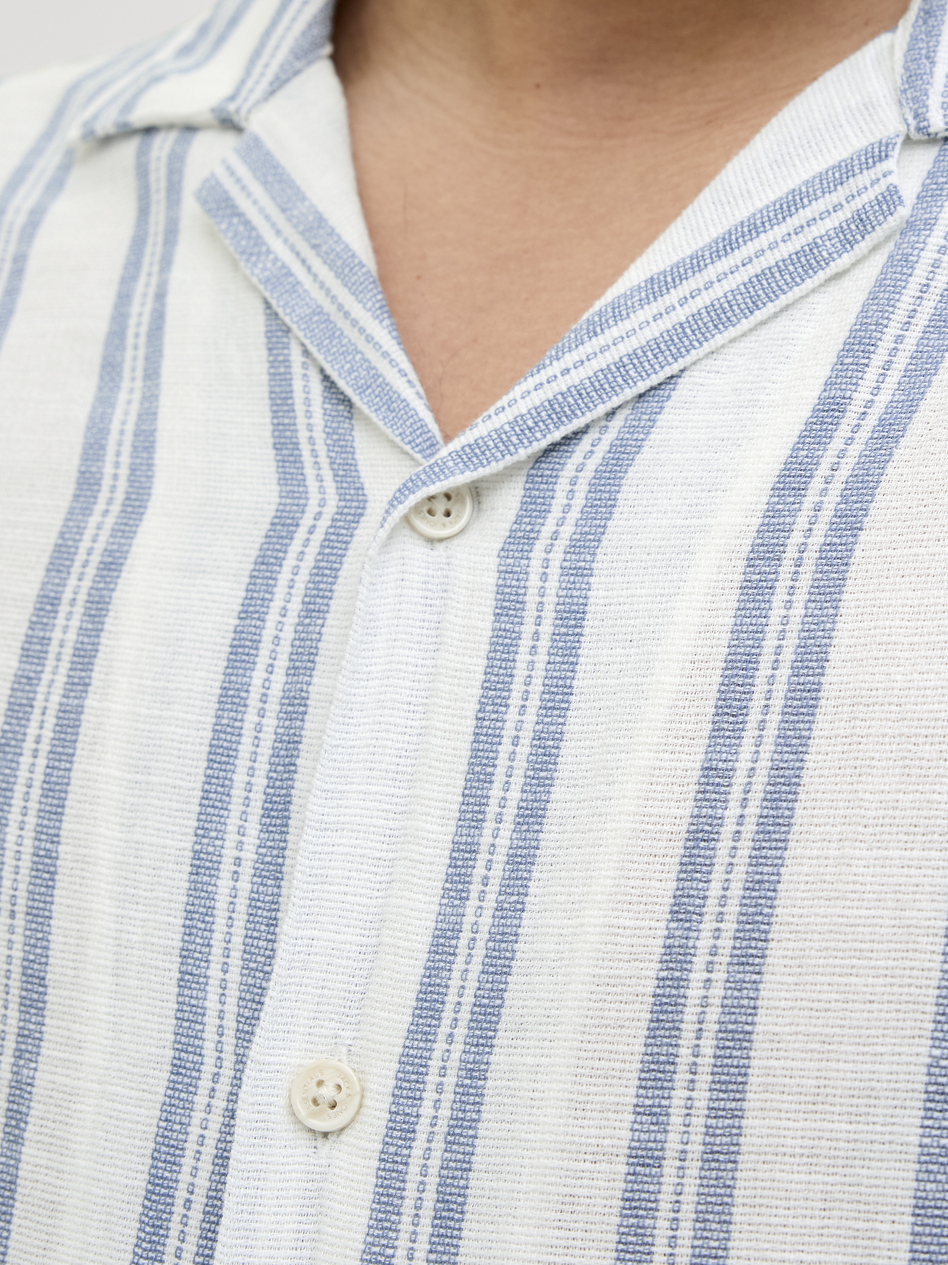 JJEENZO STRIPE RESORT SHIRT SS SN