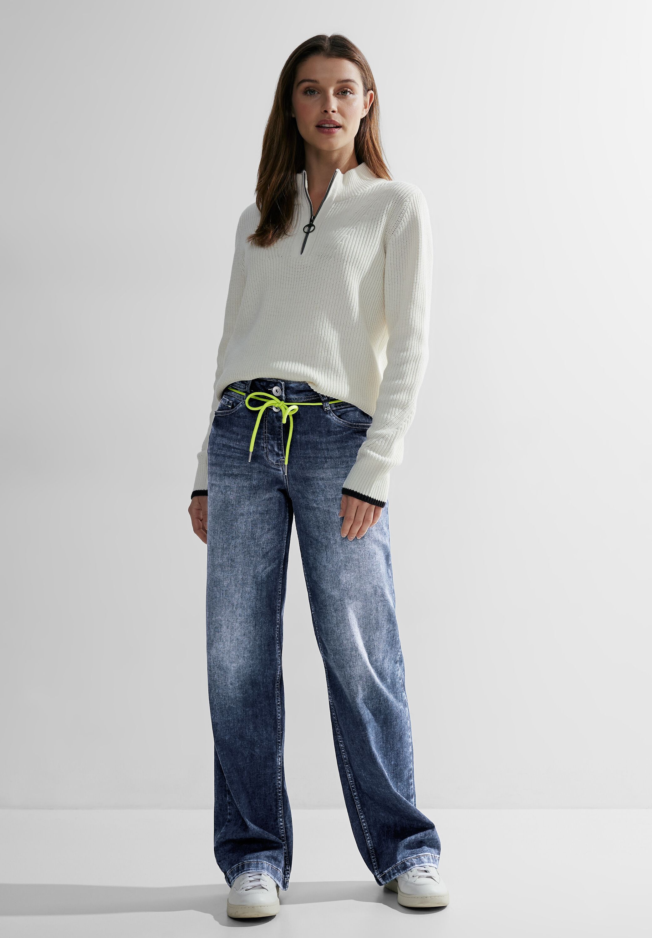Wide Leg Jeans
