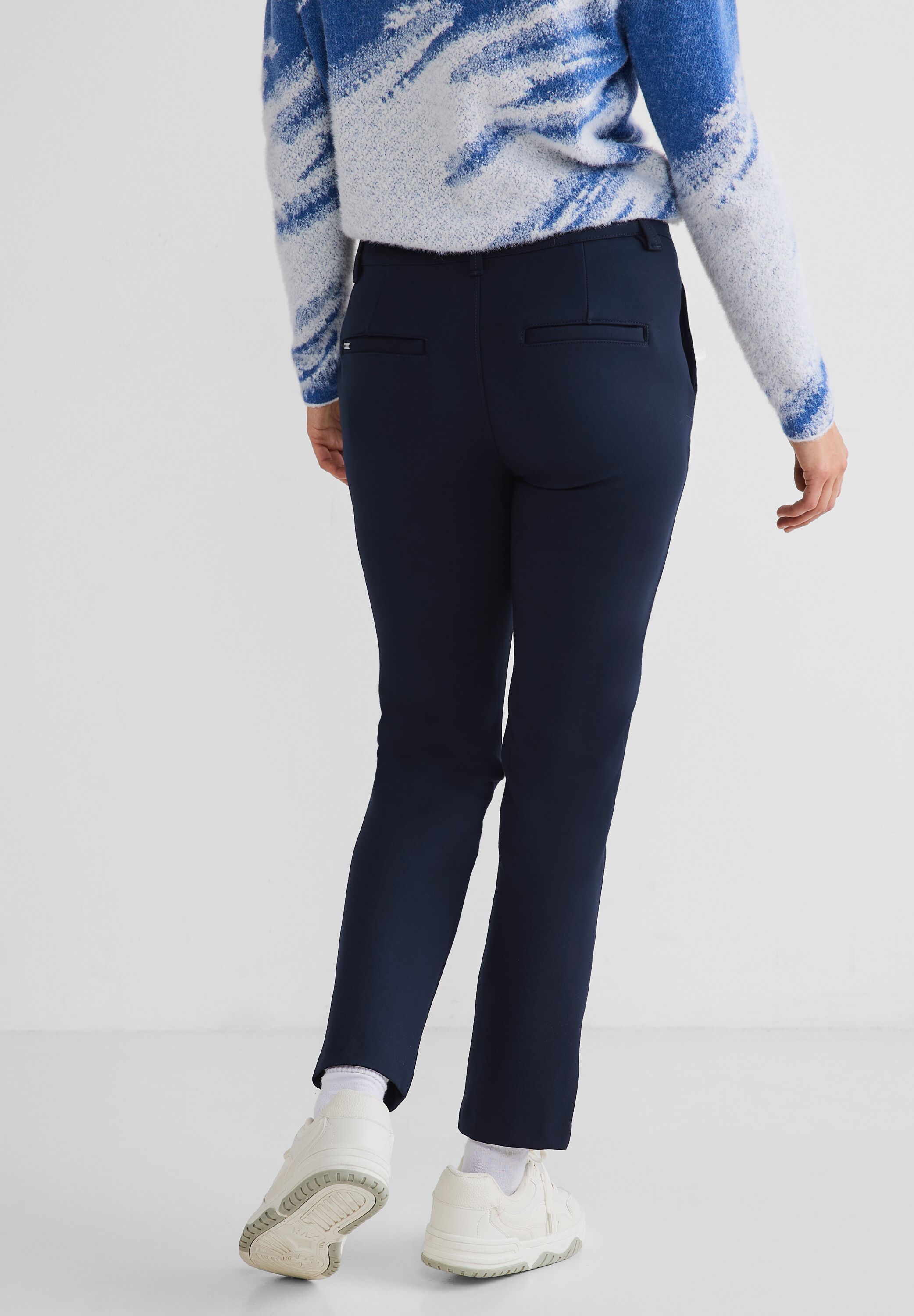 Casual Fit Chinohose