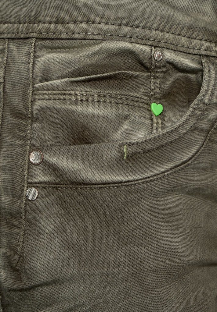 Casual Fit Hose