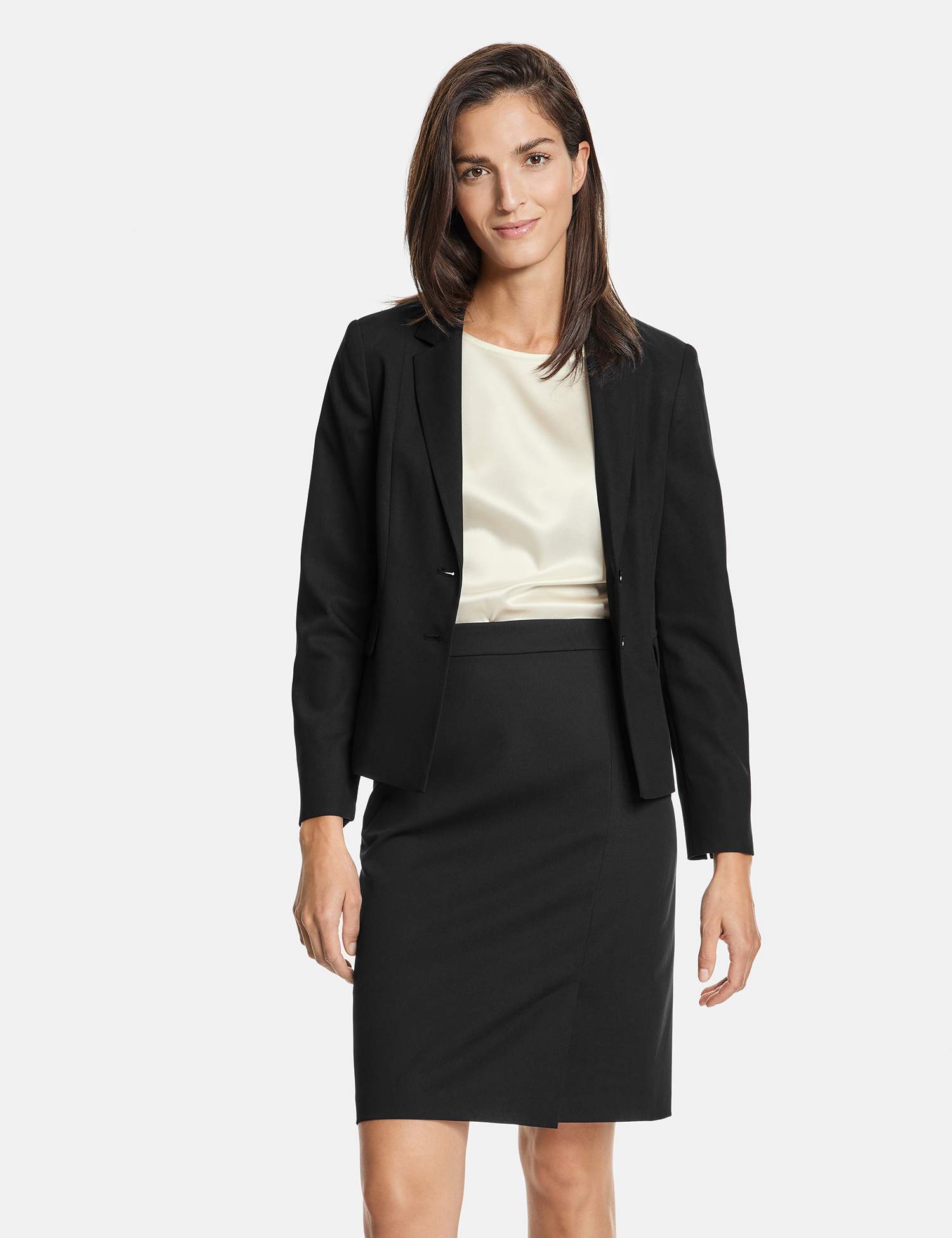 Kurzer Blazer mit Revers