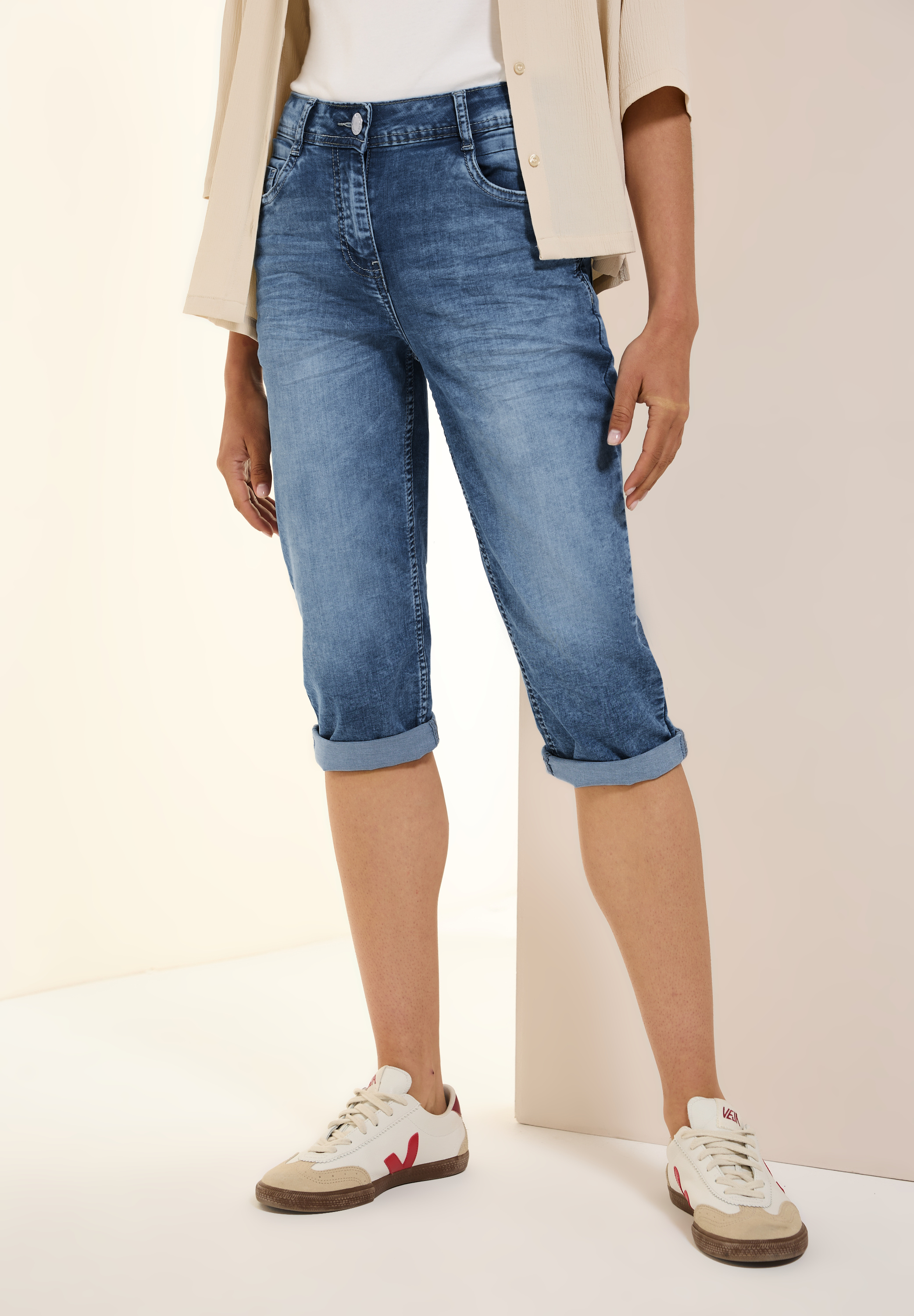 Capri Jeans