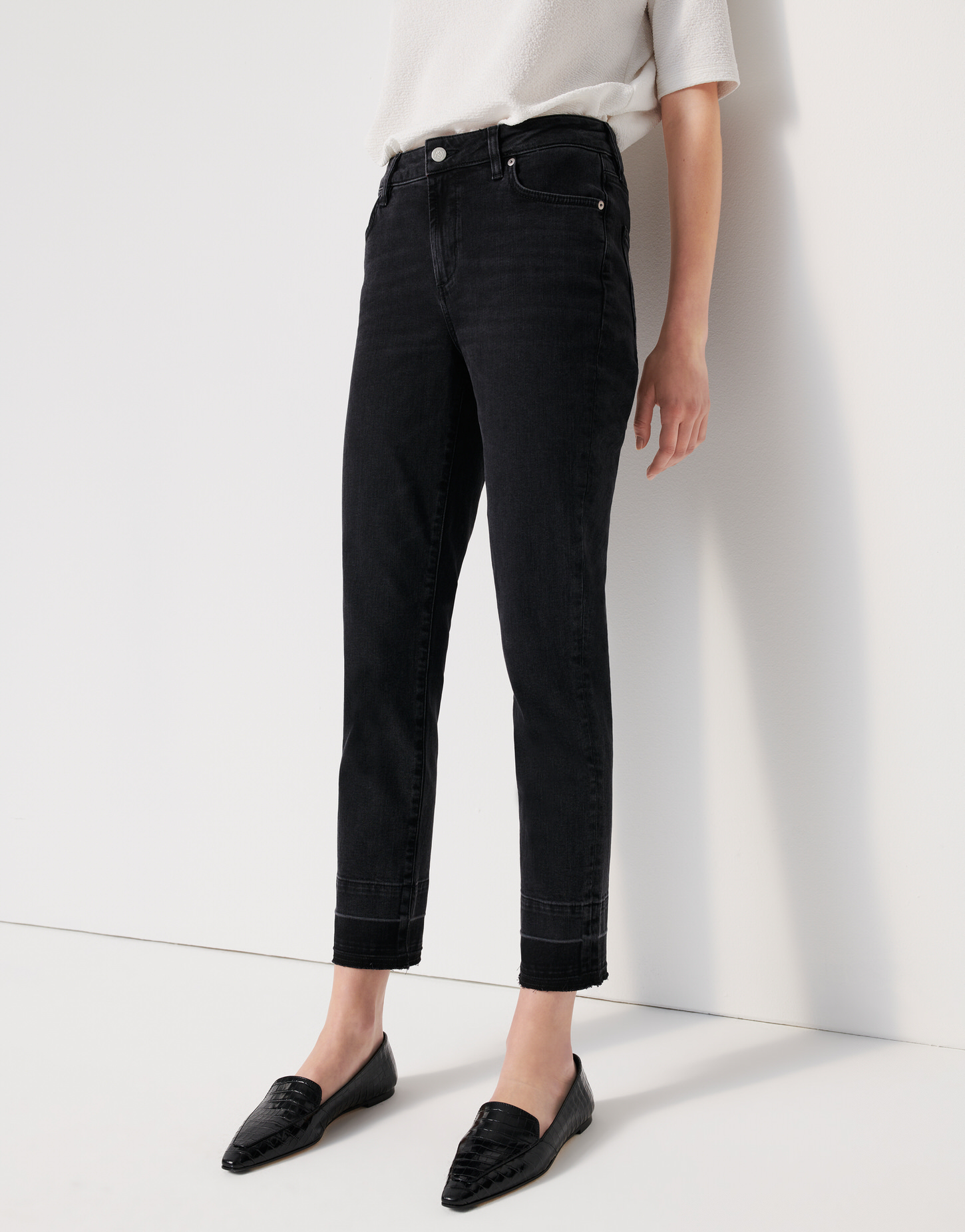 Cadey dark grey