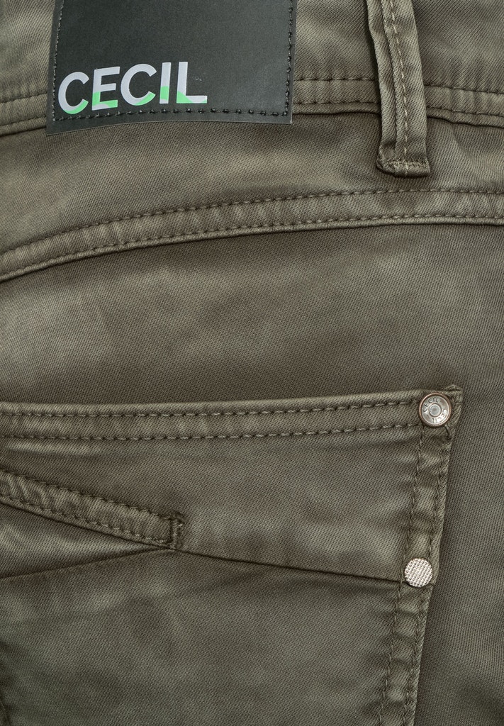 Casual Fit Hose