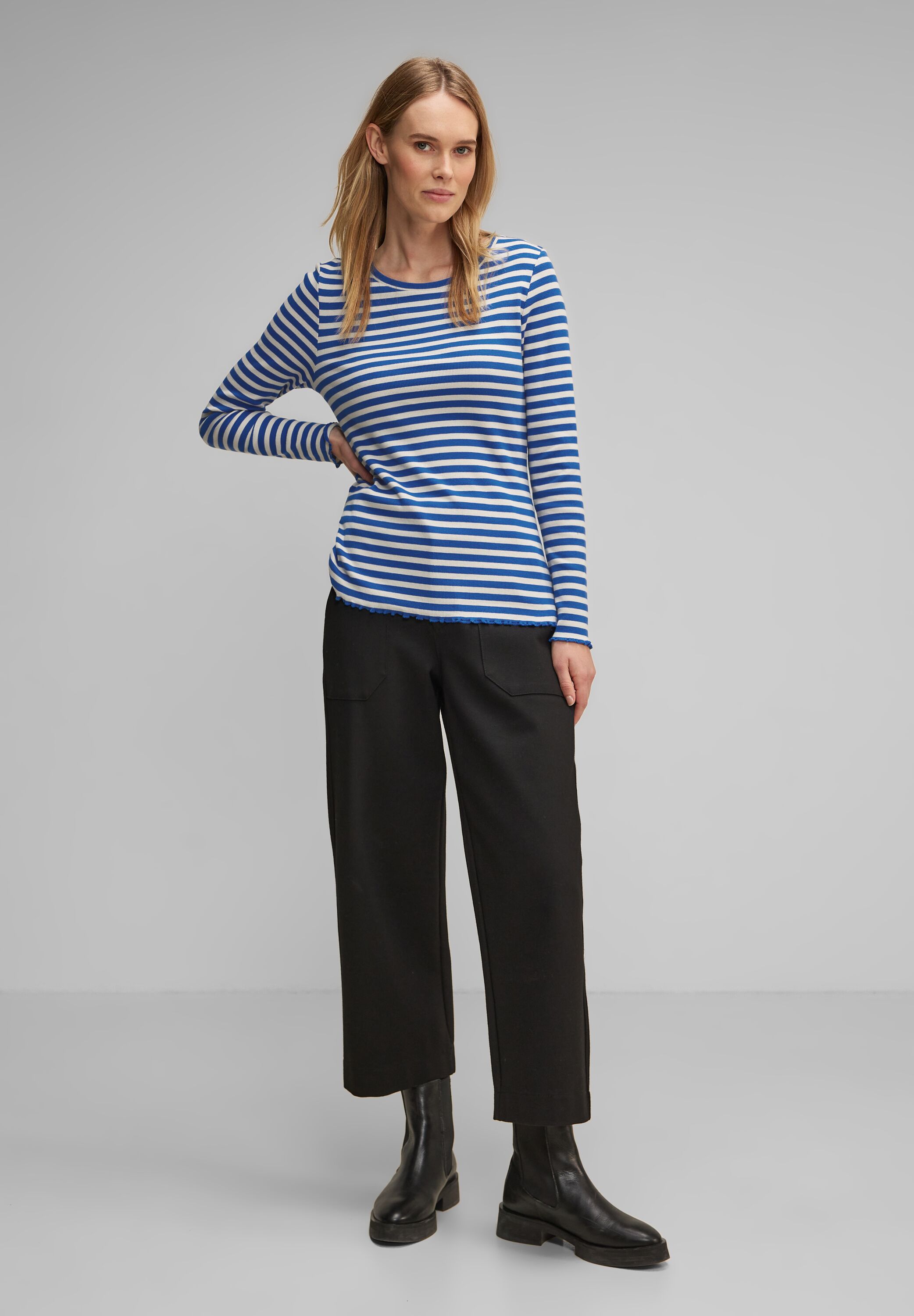 Gestreiftes Rippshirt