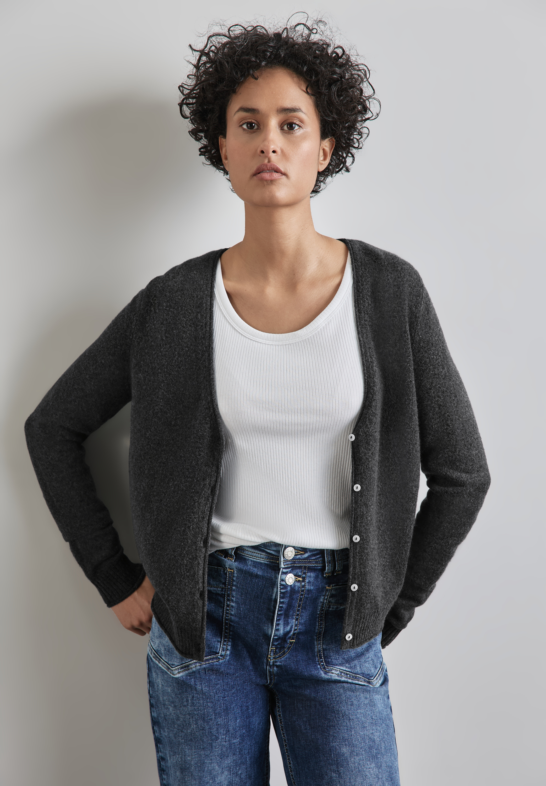 Kurzer Cardigan