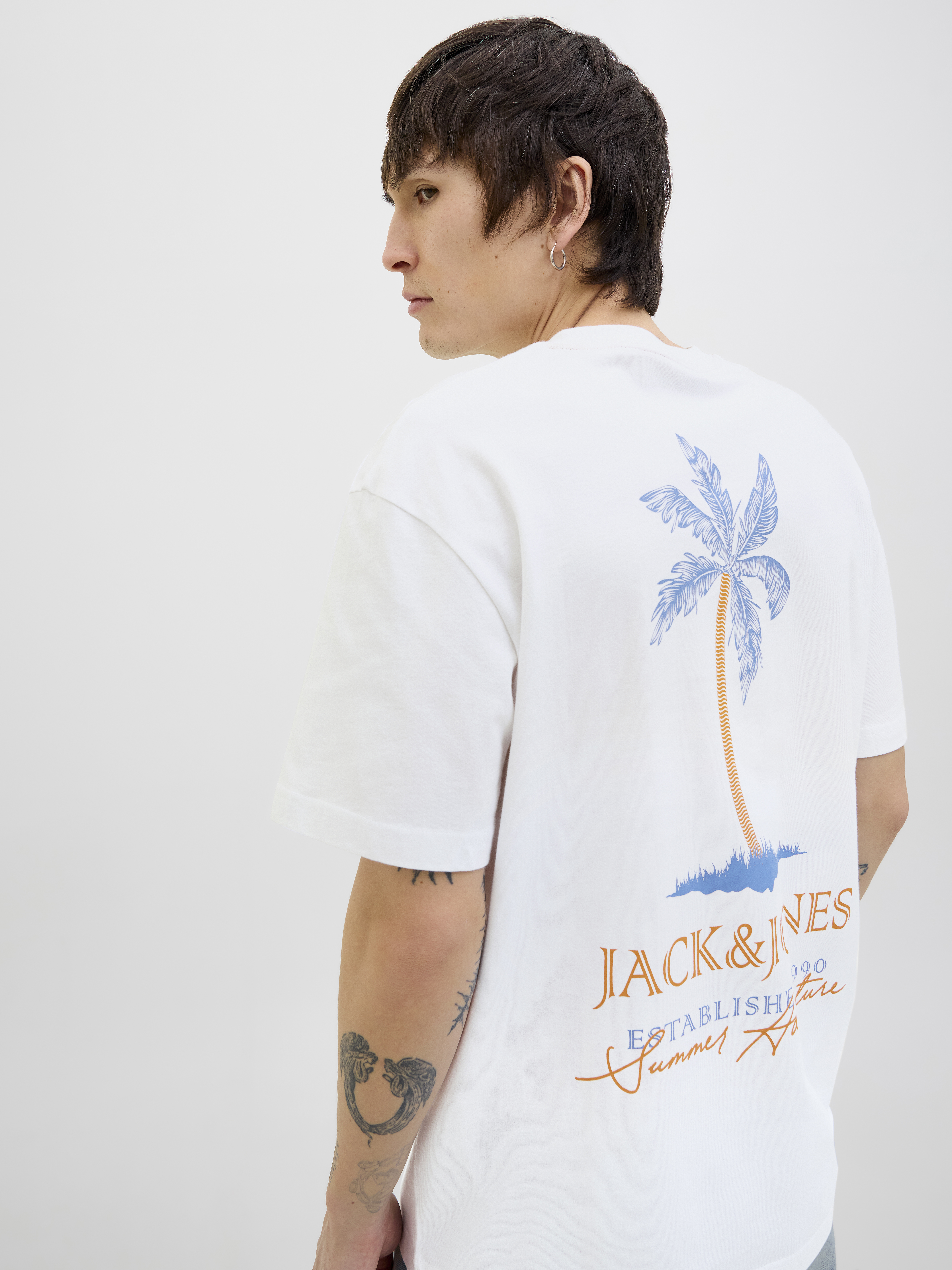JJSUMMER VIBES TEE SS CREW NECK LN
