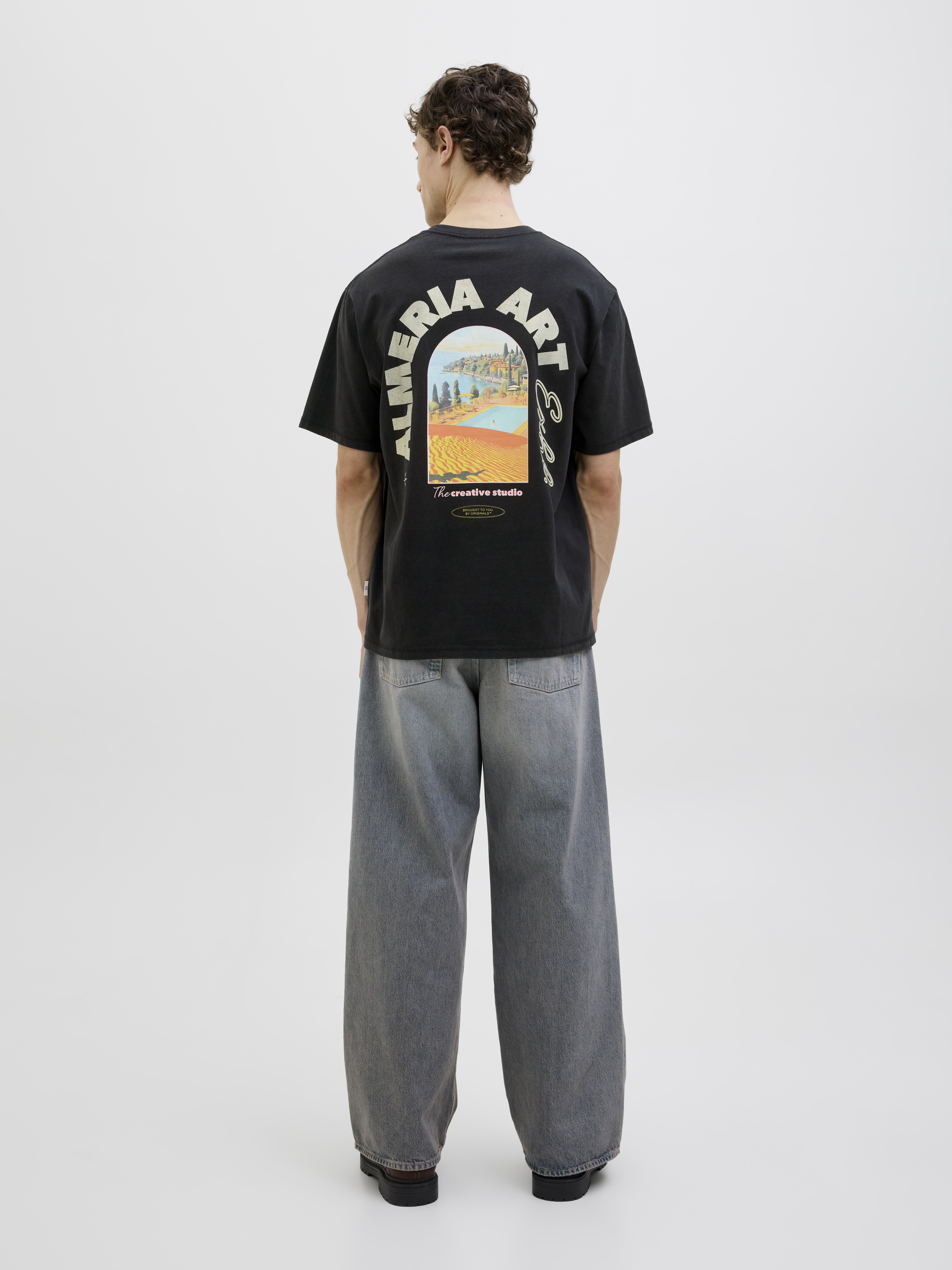 JORALMERIA WORLD TEE SS CREW NECK