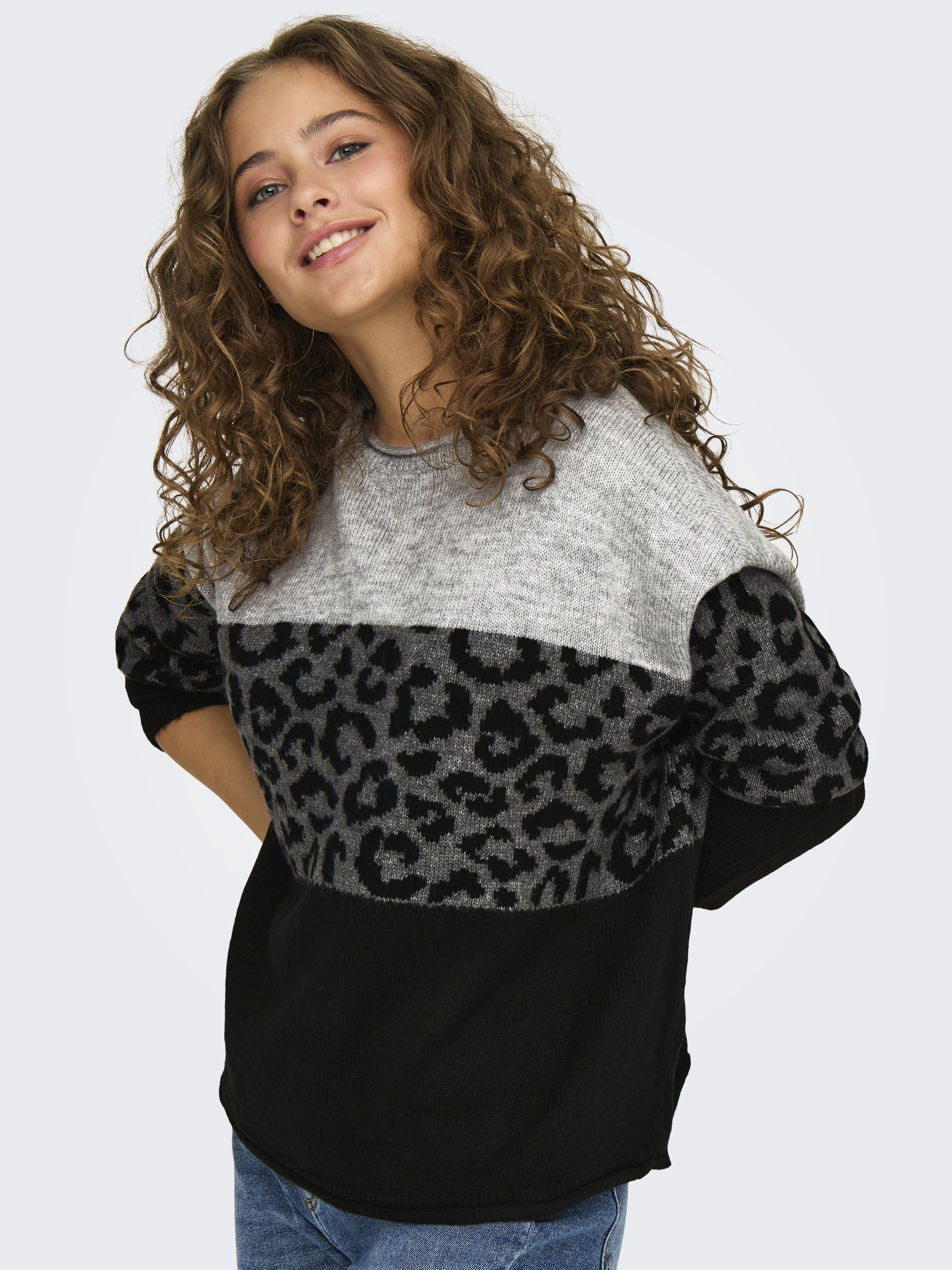 ONLJADE ANIMAL LS O-NECK KNT NOOS