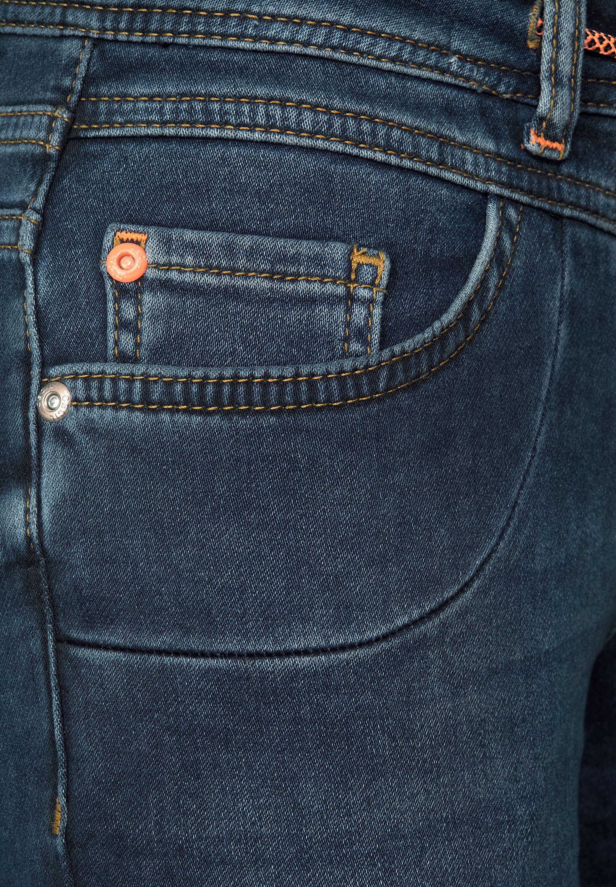 Casual Fit Jeans
