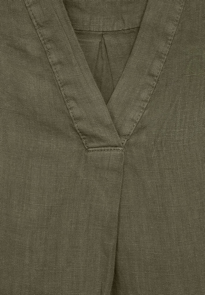 Kleid im Tunika Style