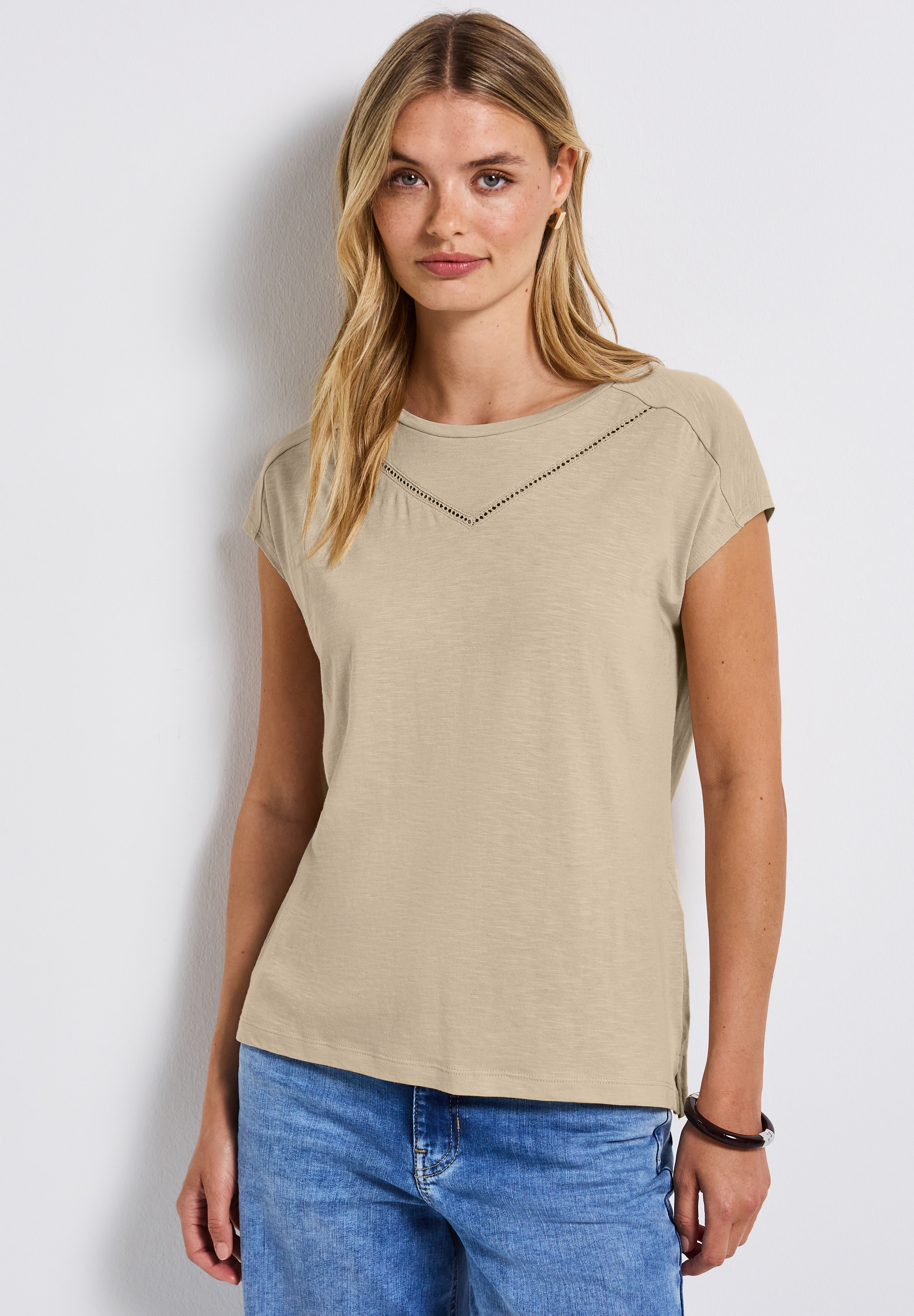 Shirt mit Dekotape Shirt mit Dekotape