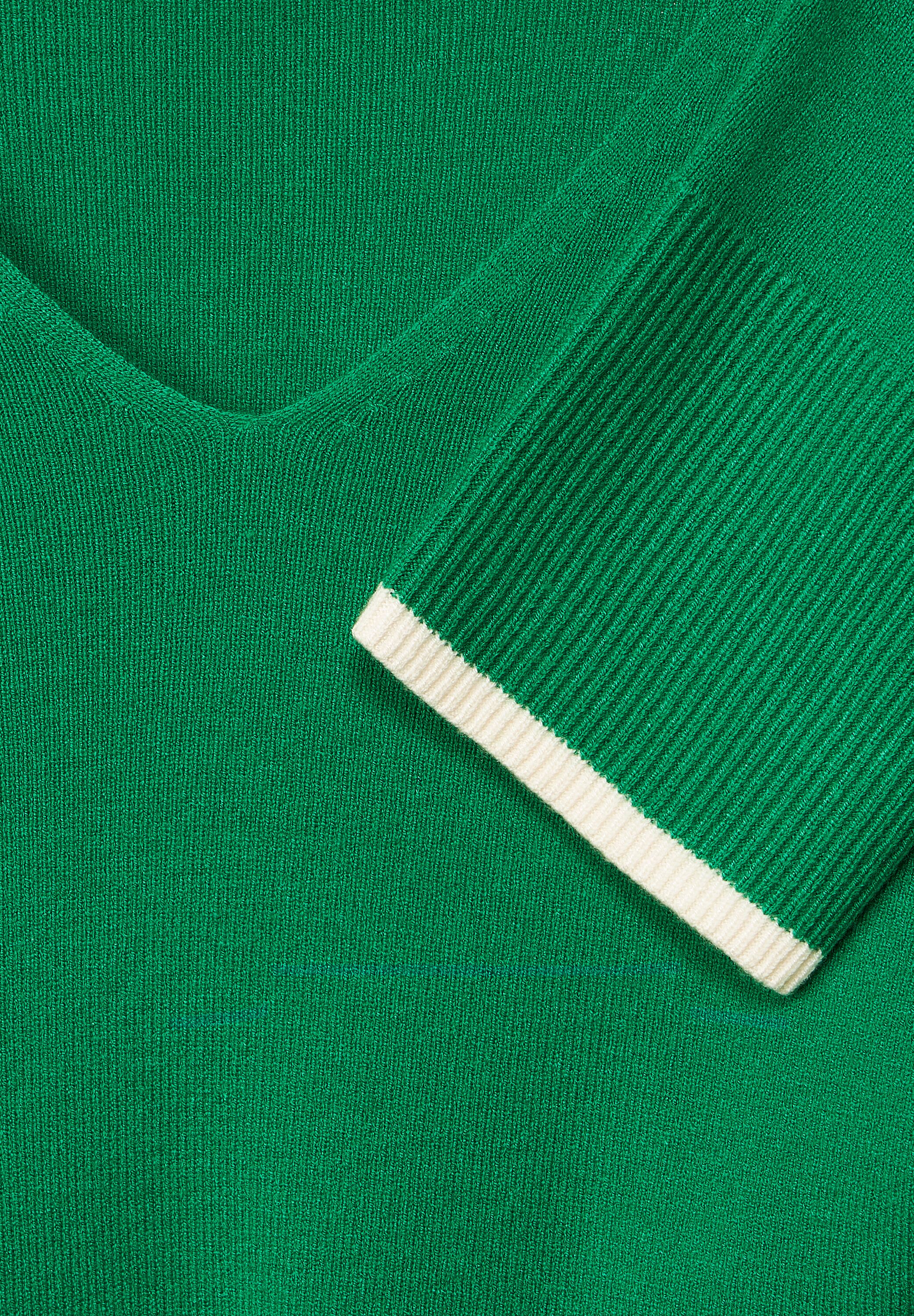 Pullover mit V-Ausschnitt