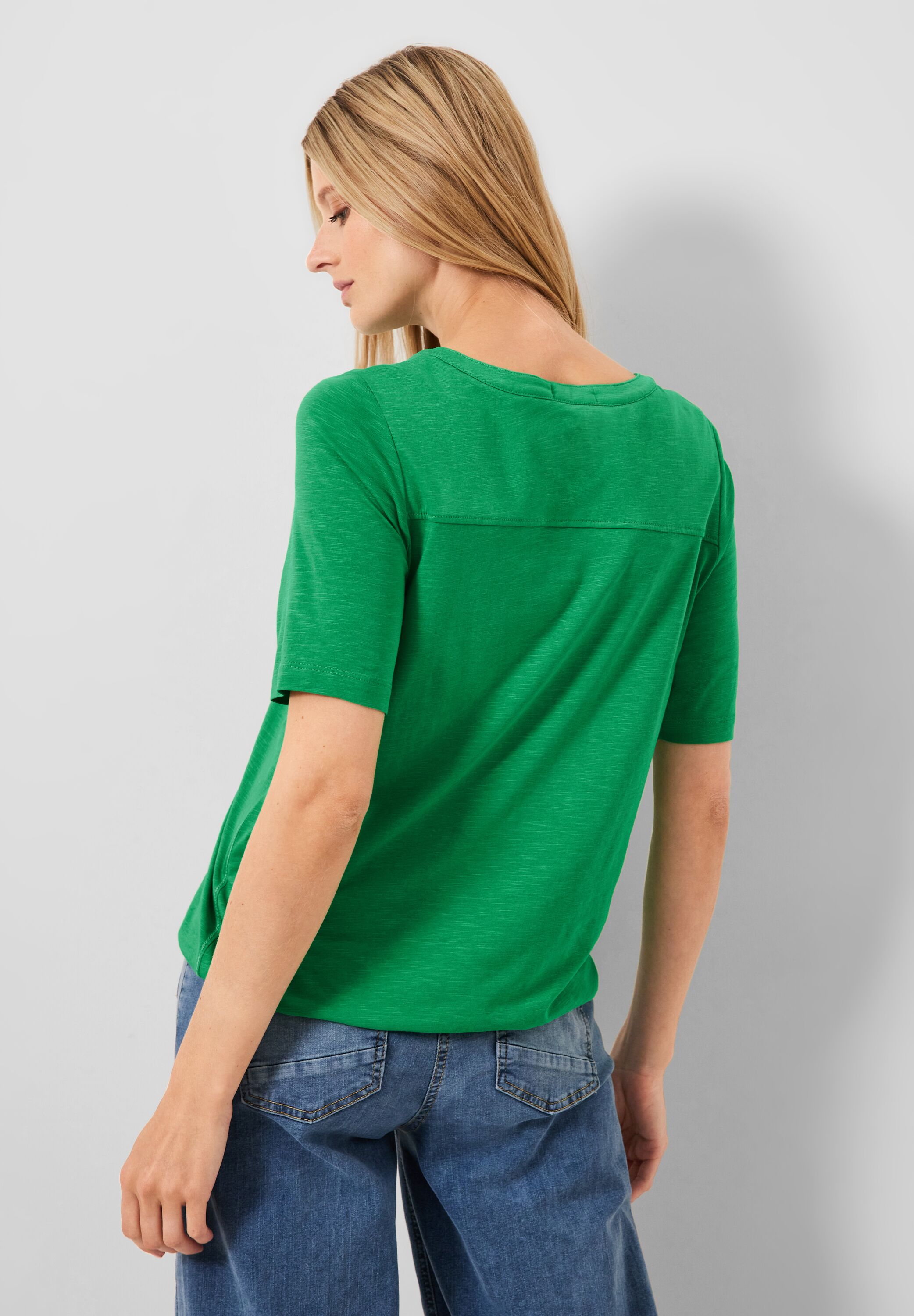 T-Shirt mit Elastiksaum