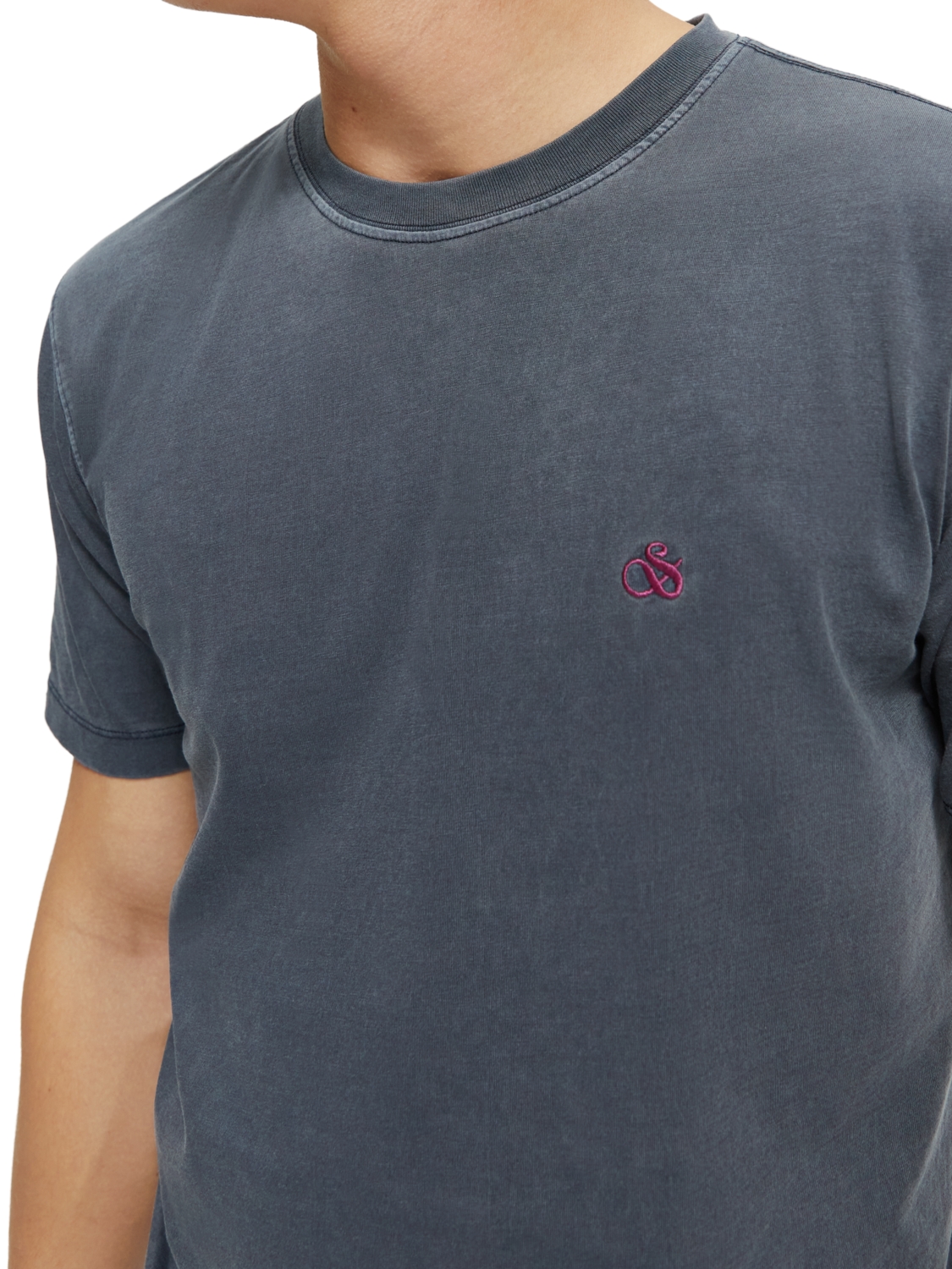 Garment dye logo embroidery tee