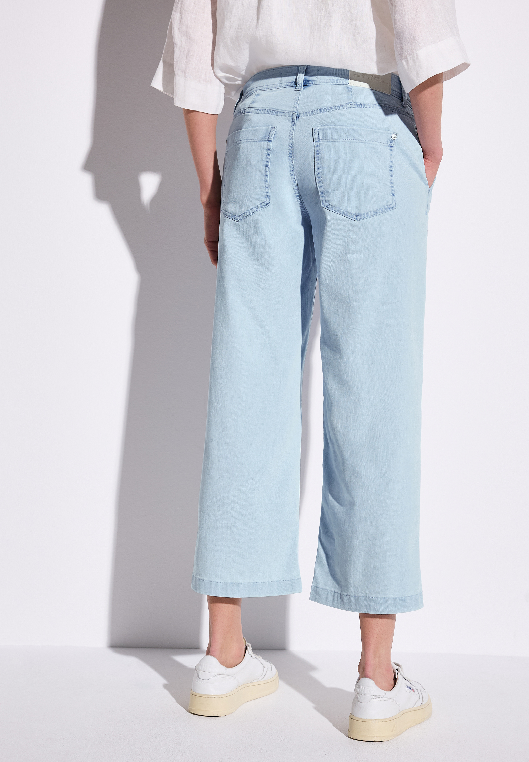Wide Leg Jeans