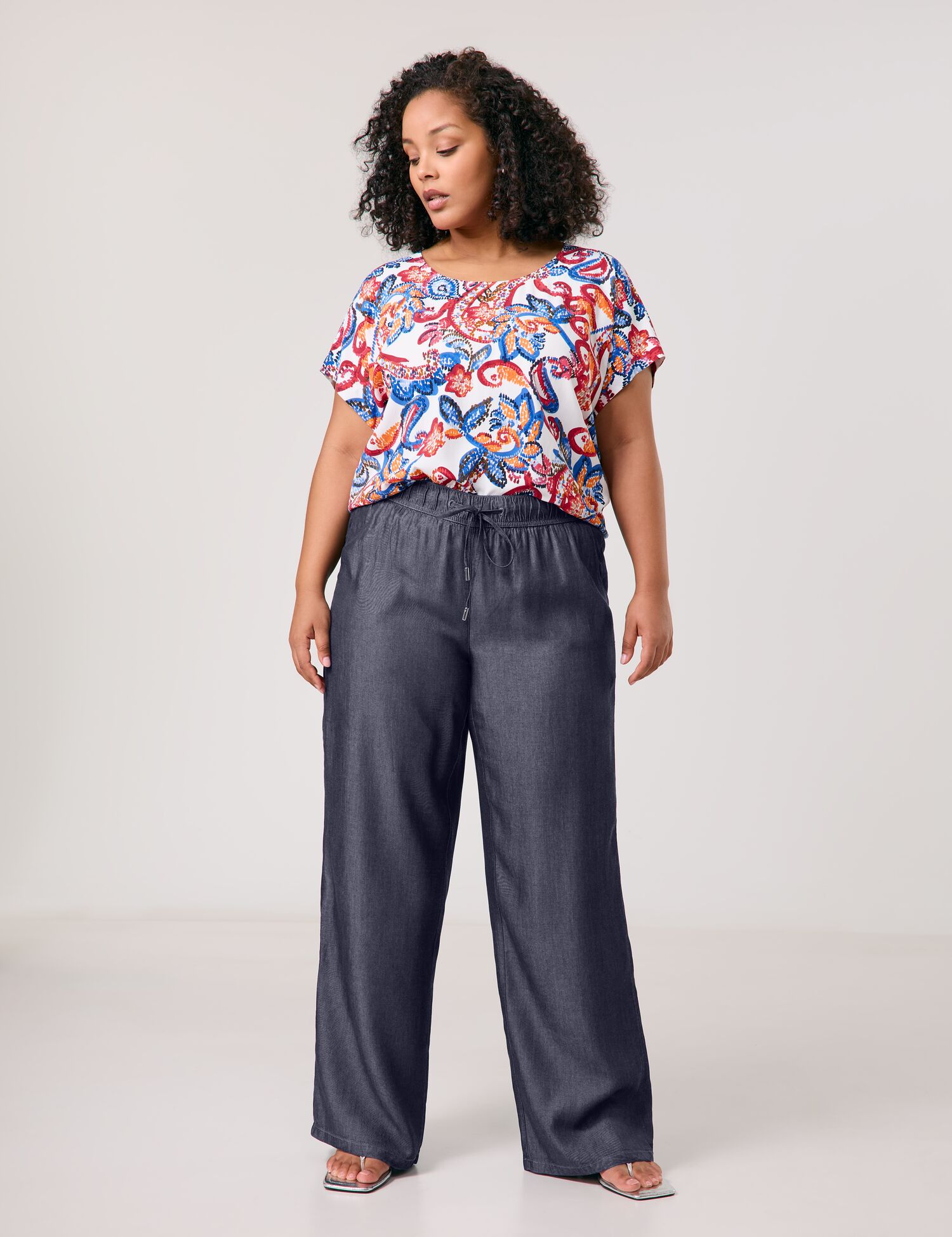 Fließende, weite Hose mit Denim-Optik Carlotta
