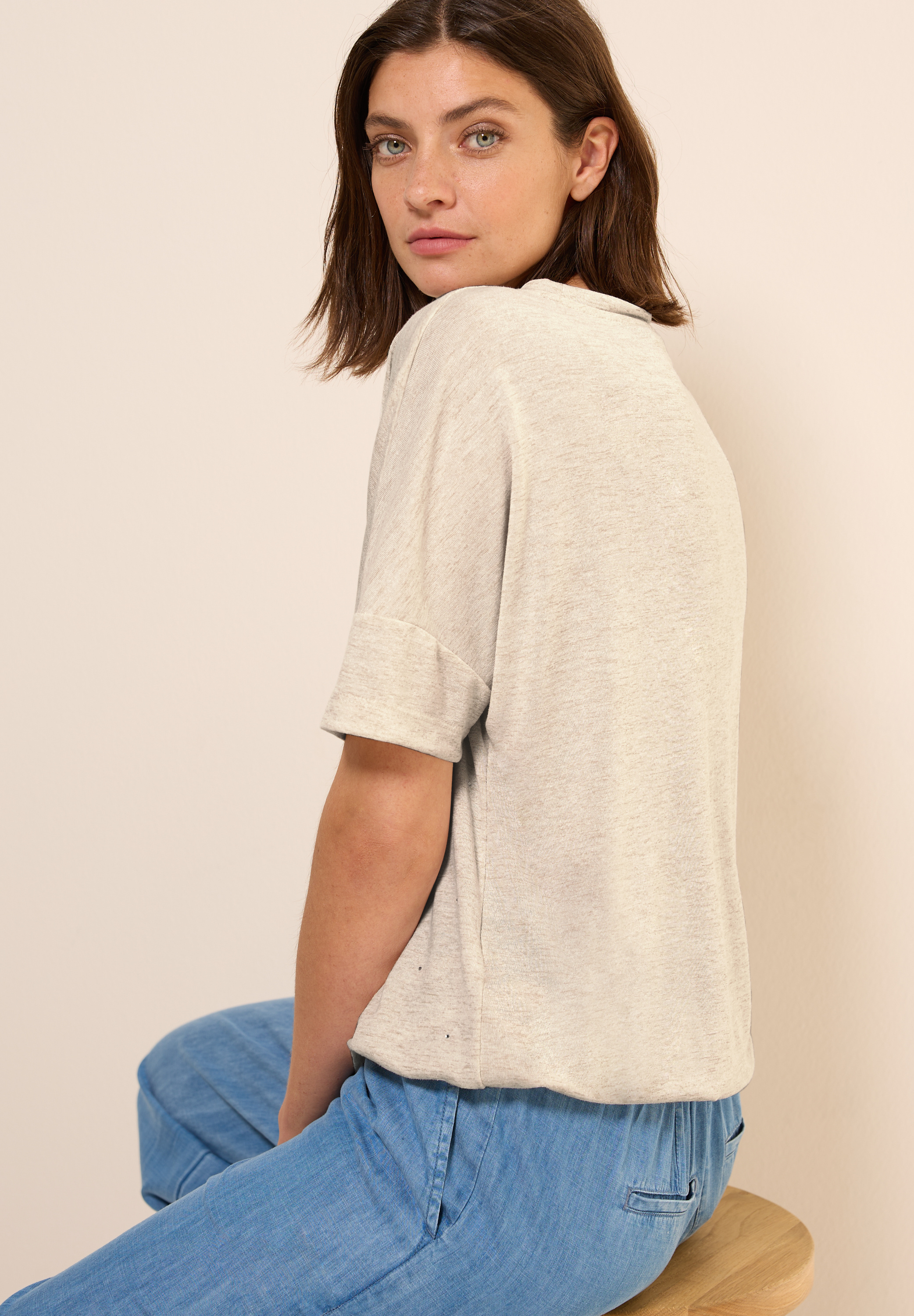 Shirt mit Dekosteinen