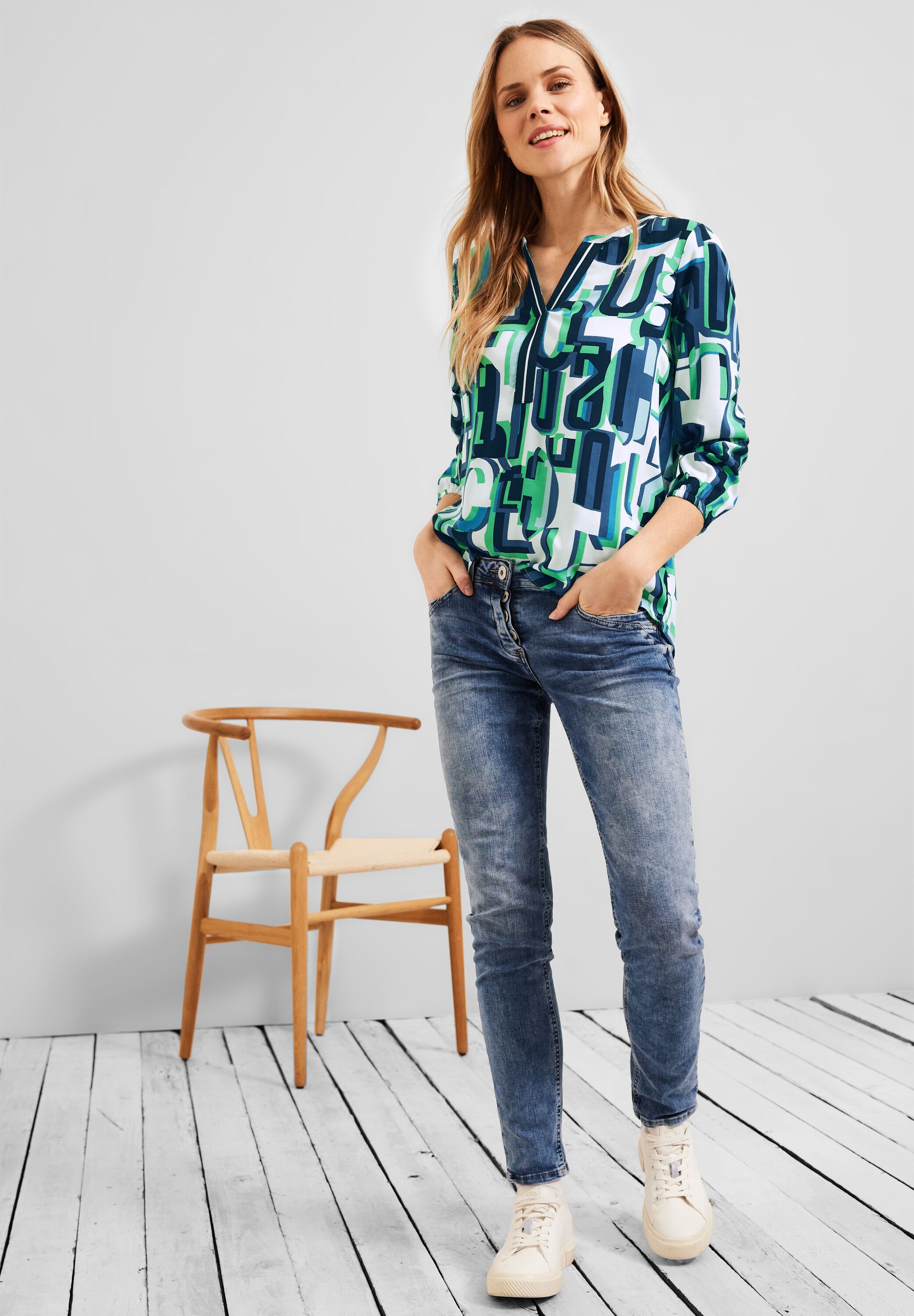 Multicolor Print Bluse