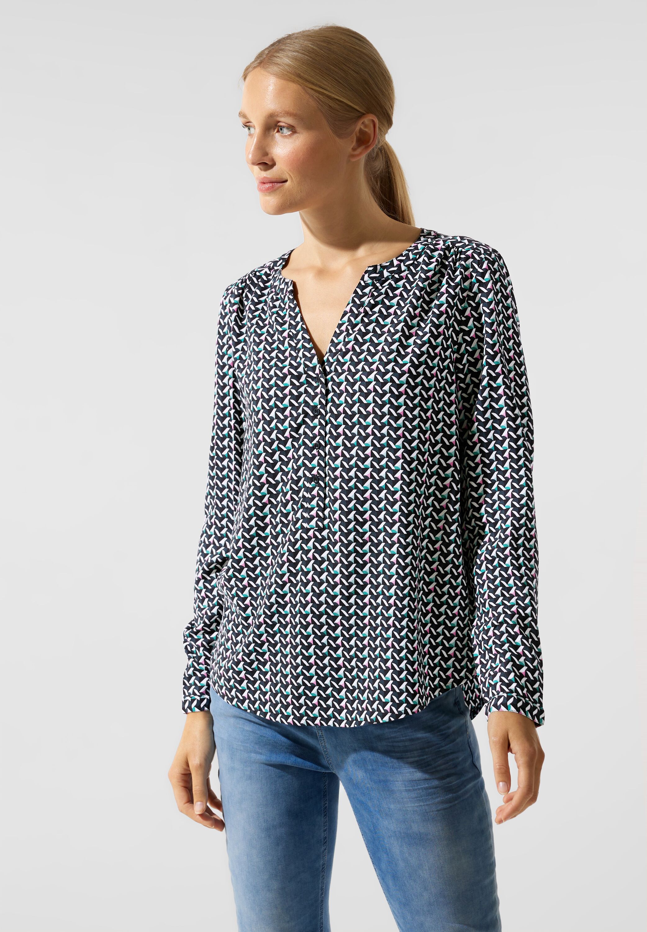 Bluse mit grafischem Muster