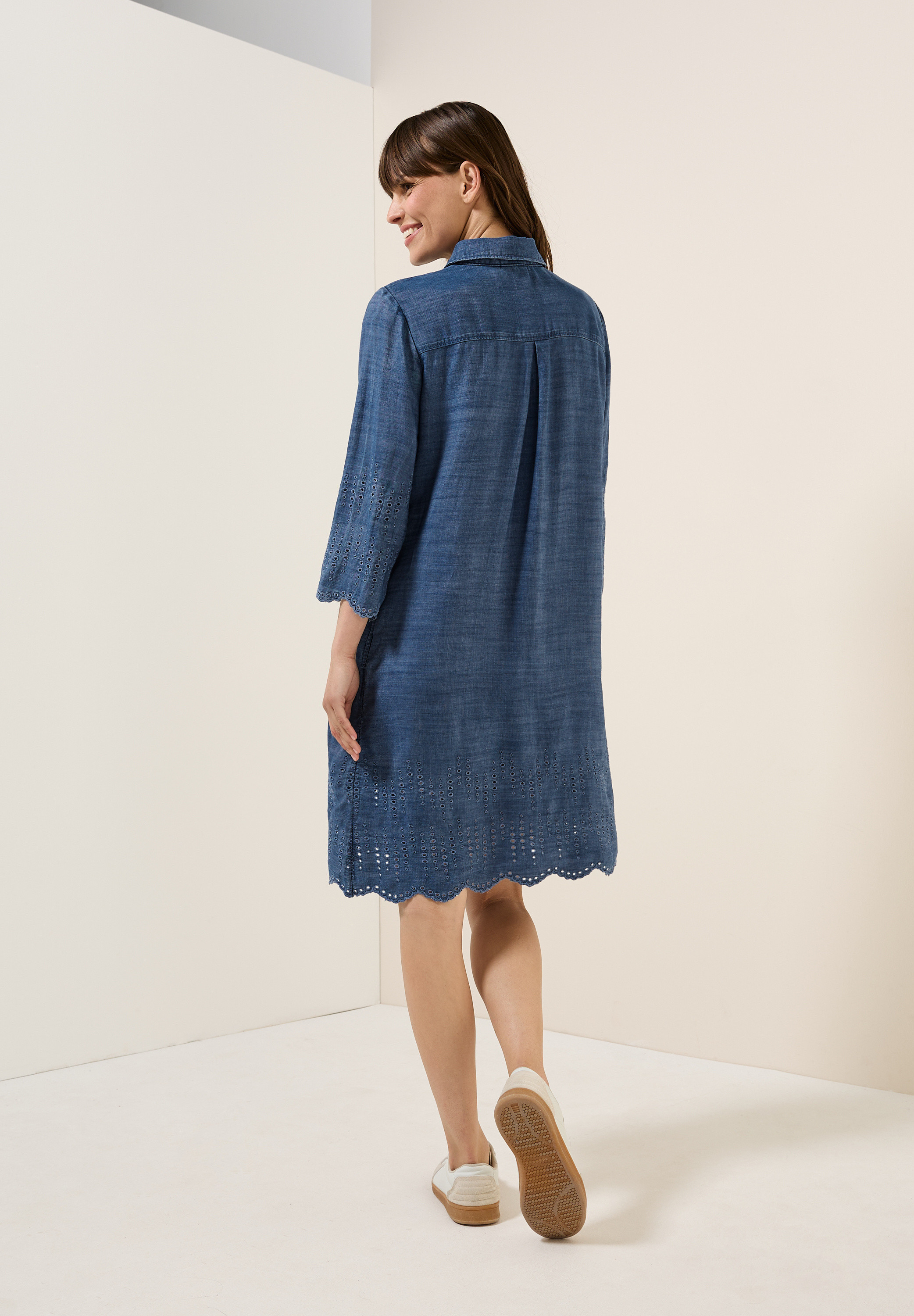 Lyocell Kleid mit Stickerei
