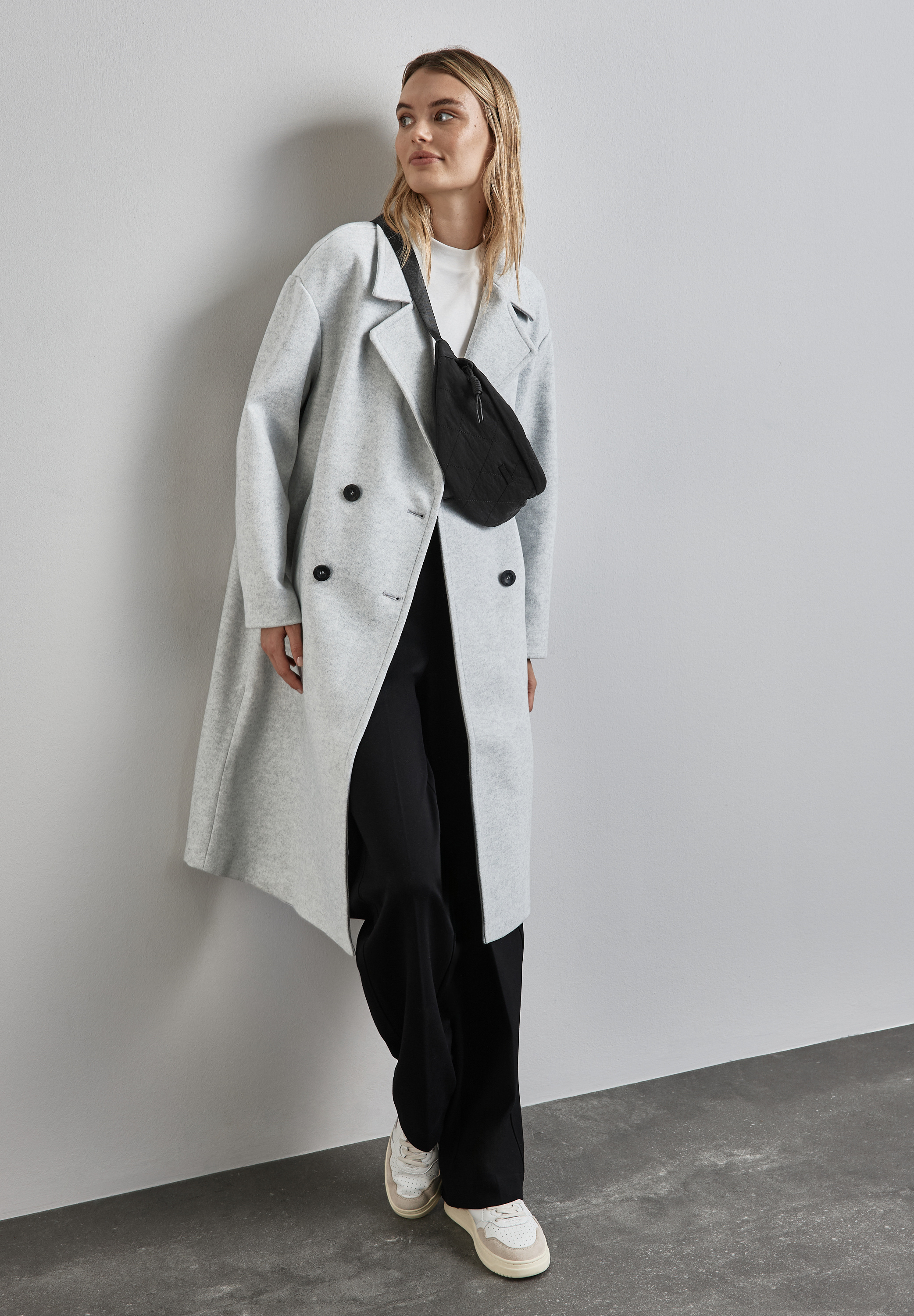 Bauchtasche mit Steppmuster