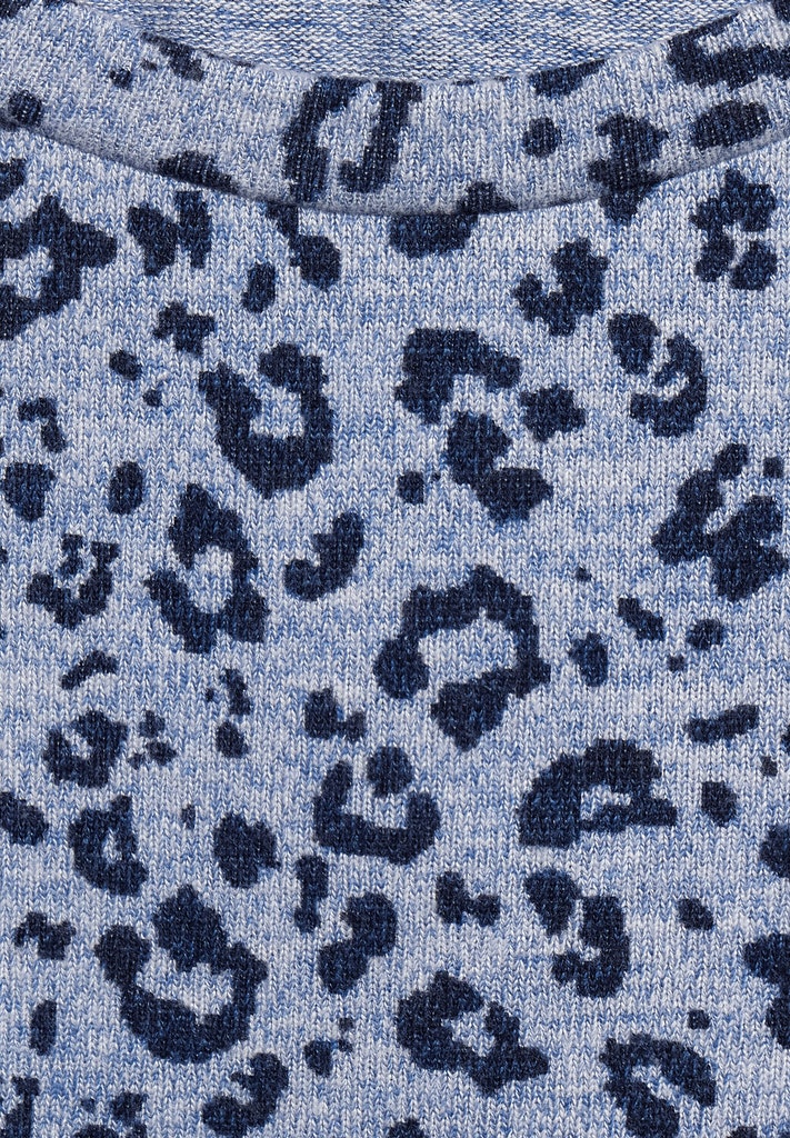 Cosy Shirt mit Leo Print