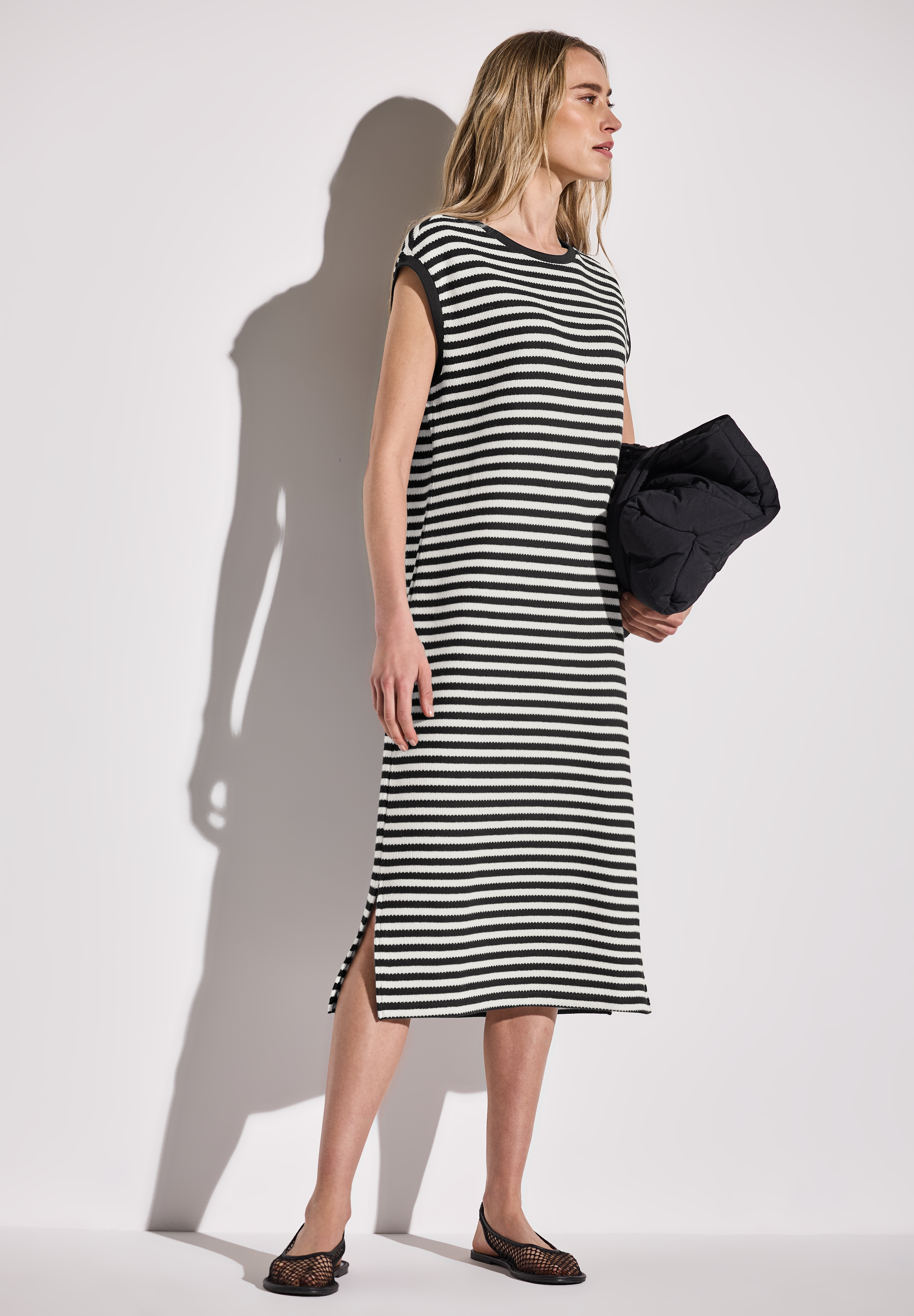 Gestreiftes Kleid Gestreiftes Kleid