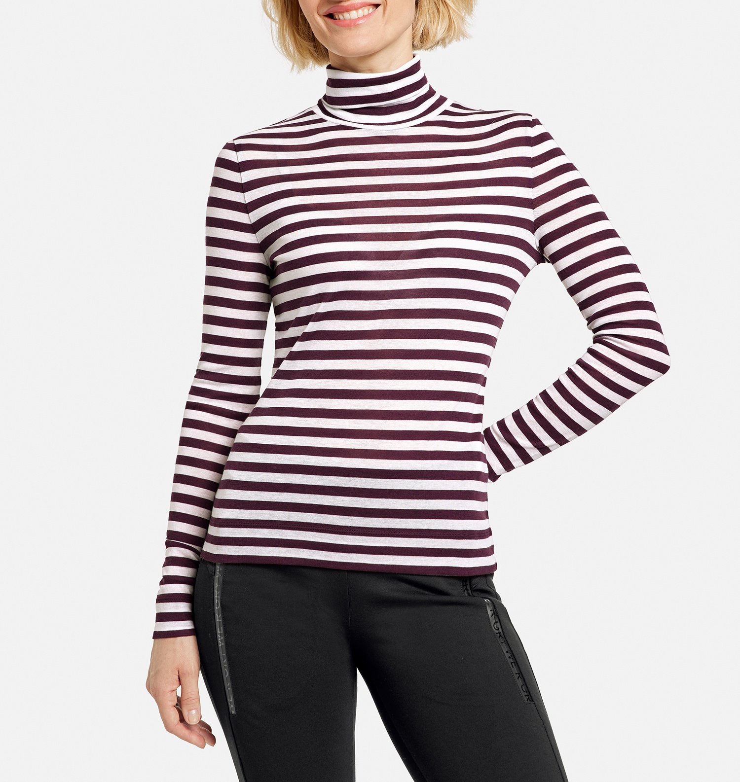 Langarmshirt mit Stehkragen