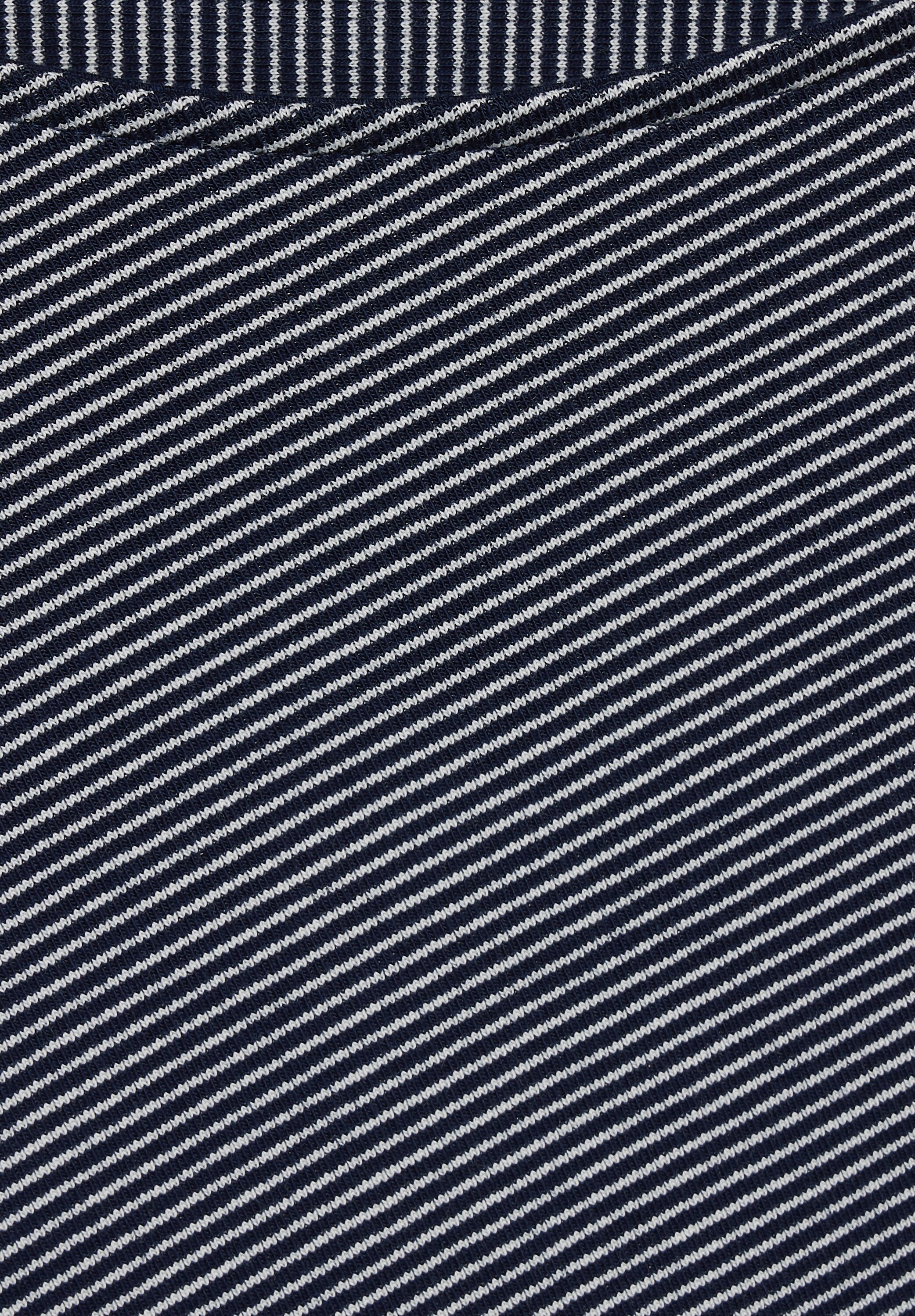 Shirt mit Streifenstruktur