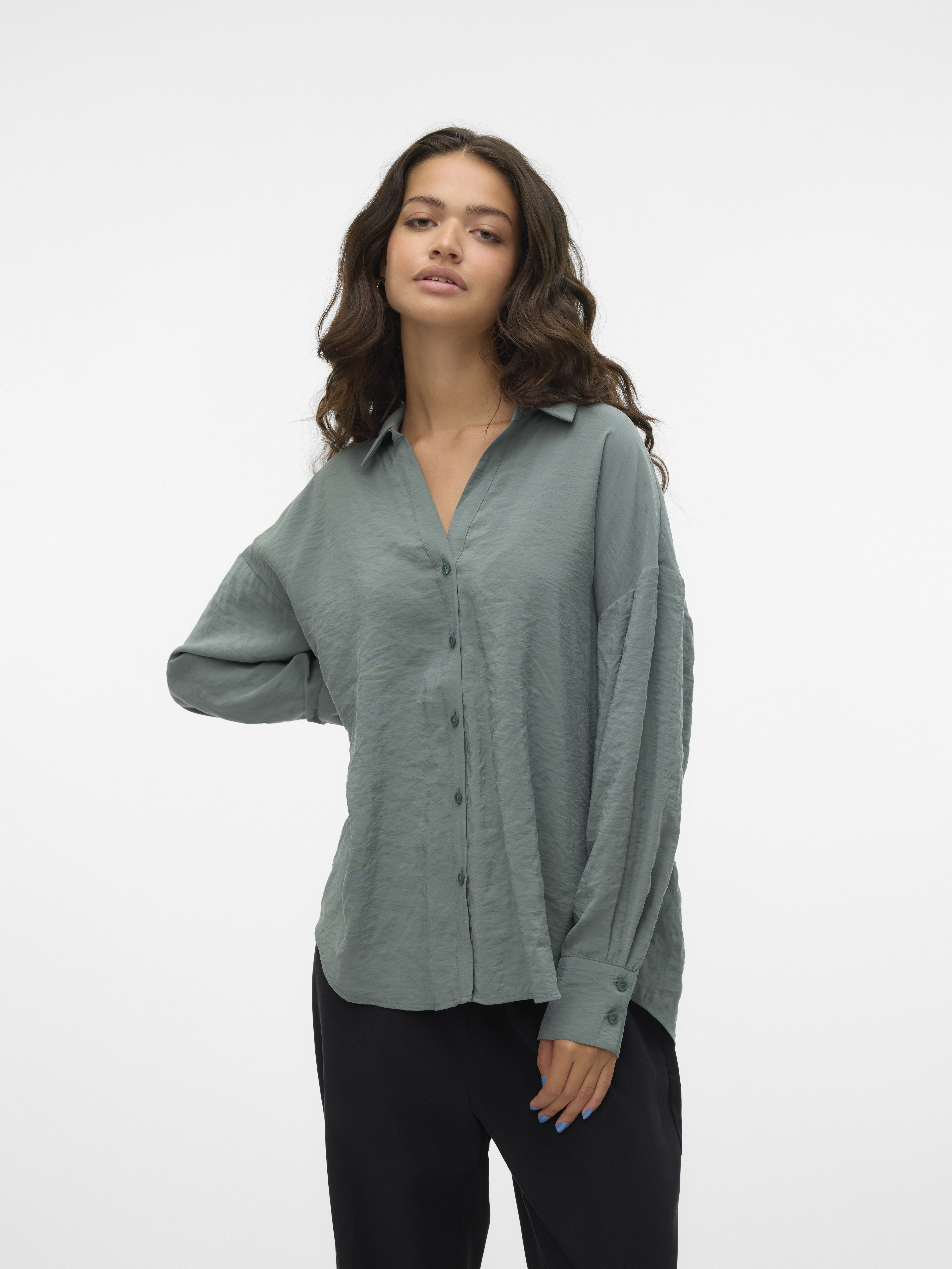 VMQUEENY LS OVERSIZE SHIRT WVN GA NOOS