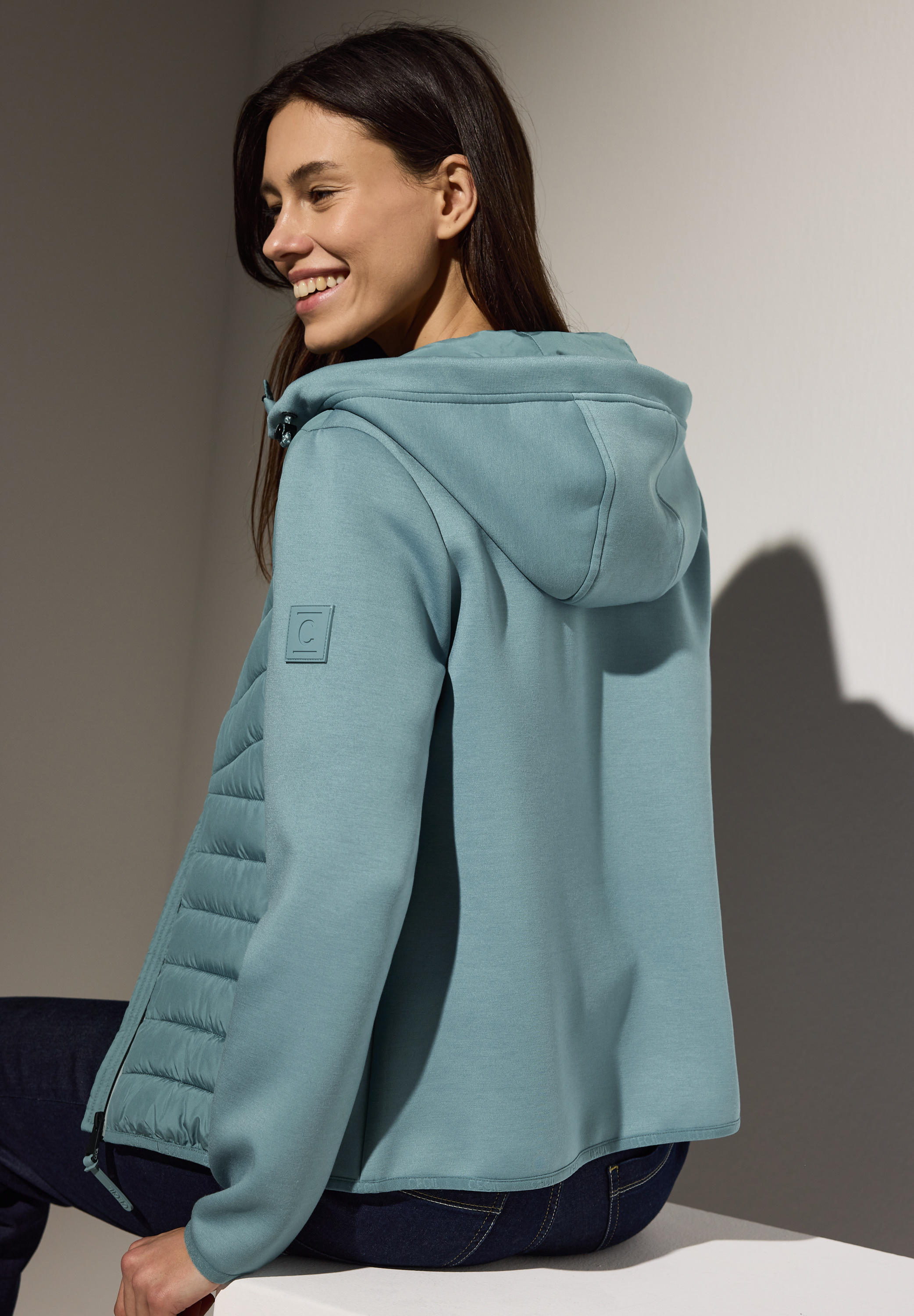 Scuba Jacke mit Kapuze