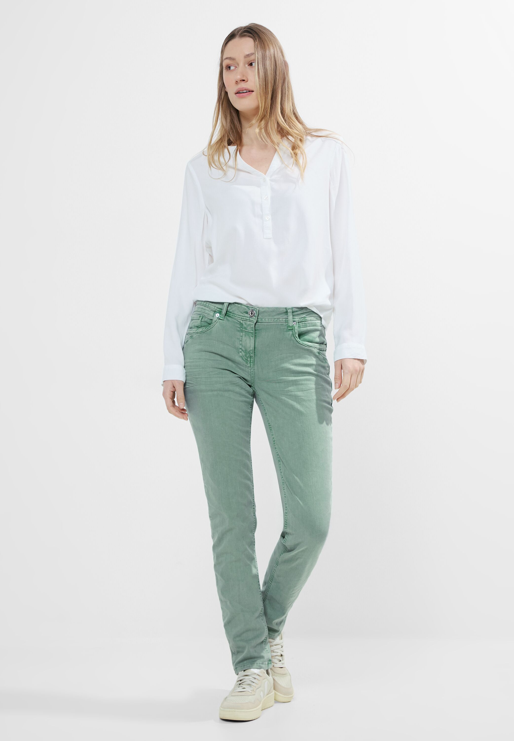 Casual Fit Jeans