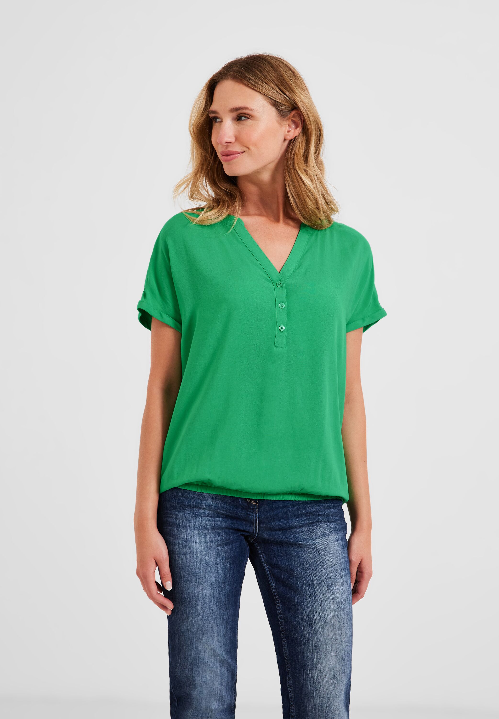 Bluse mit Elastiksaum