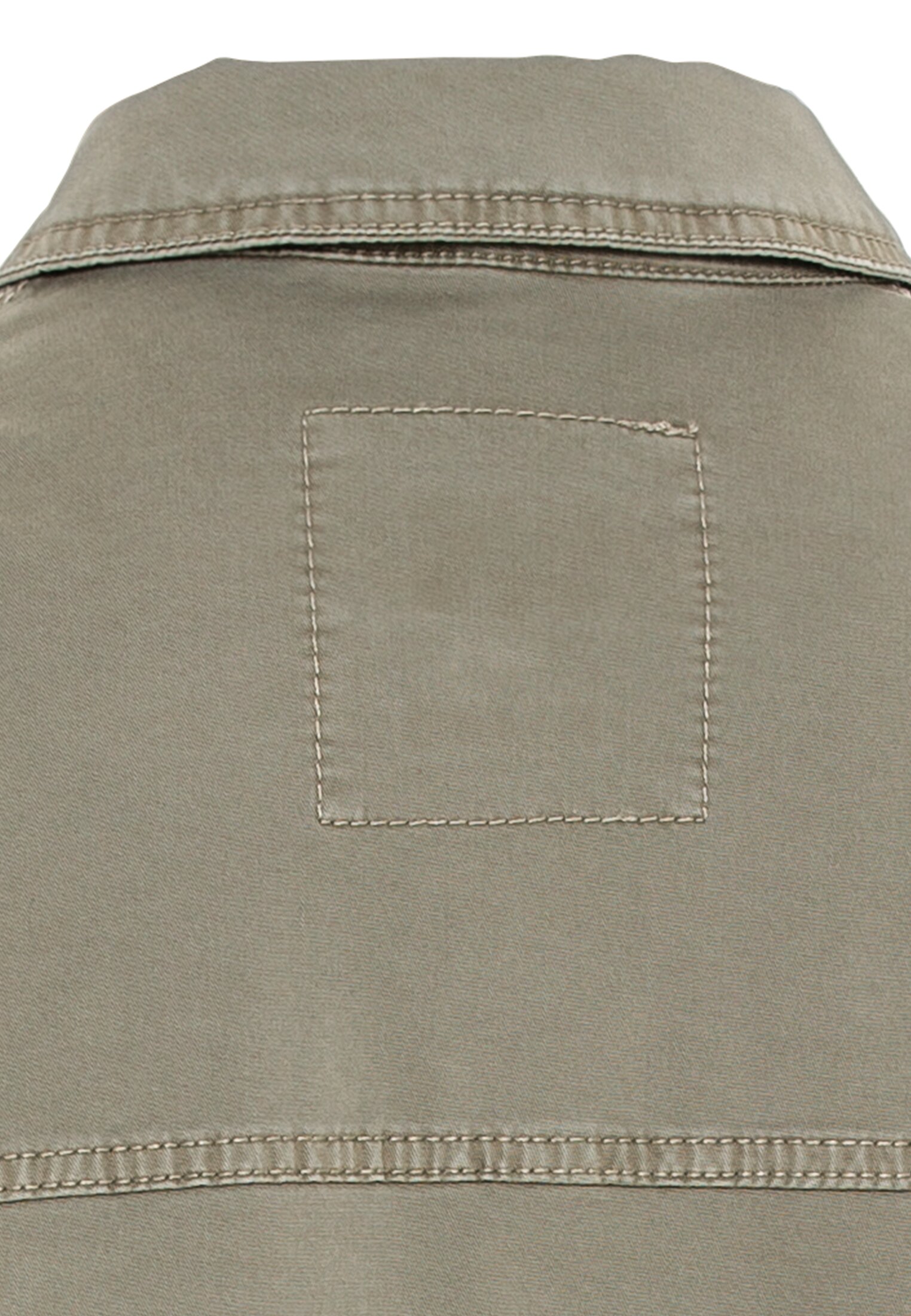 Indoorjacke im Regular Fit