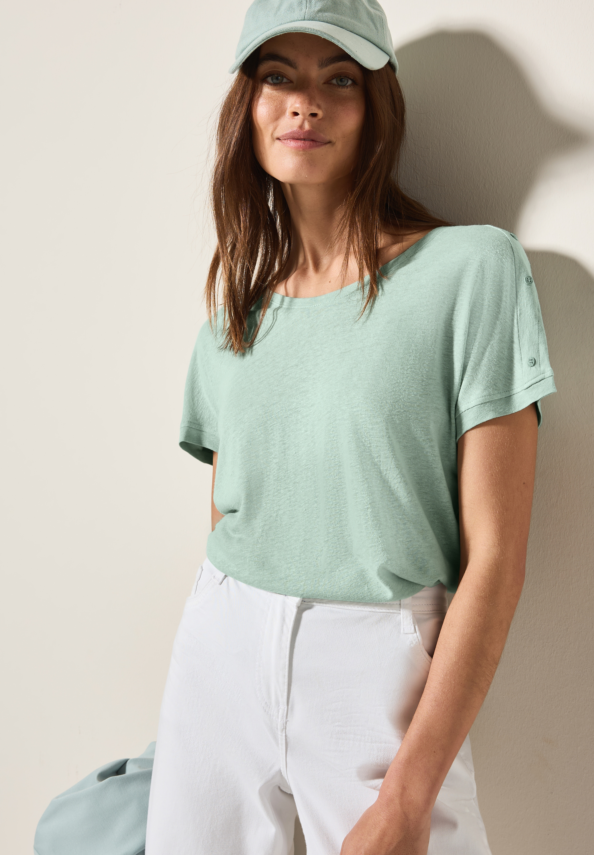 T-Shirt mit Knopfdetail