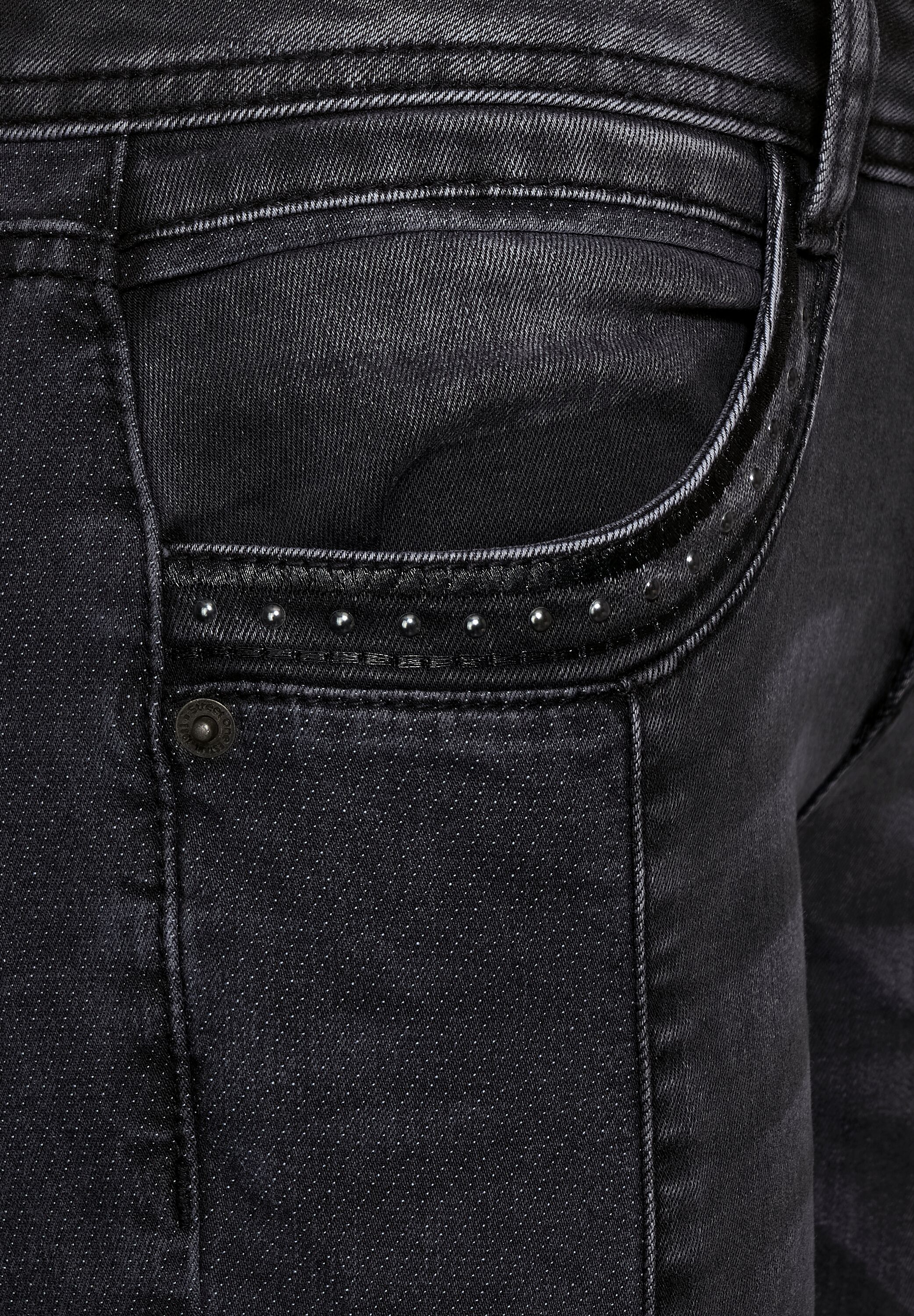 Casual Fit Denim mit Deko