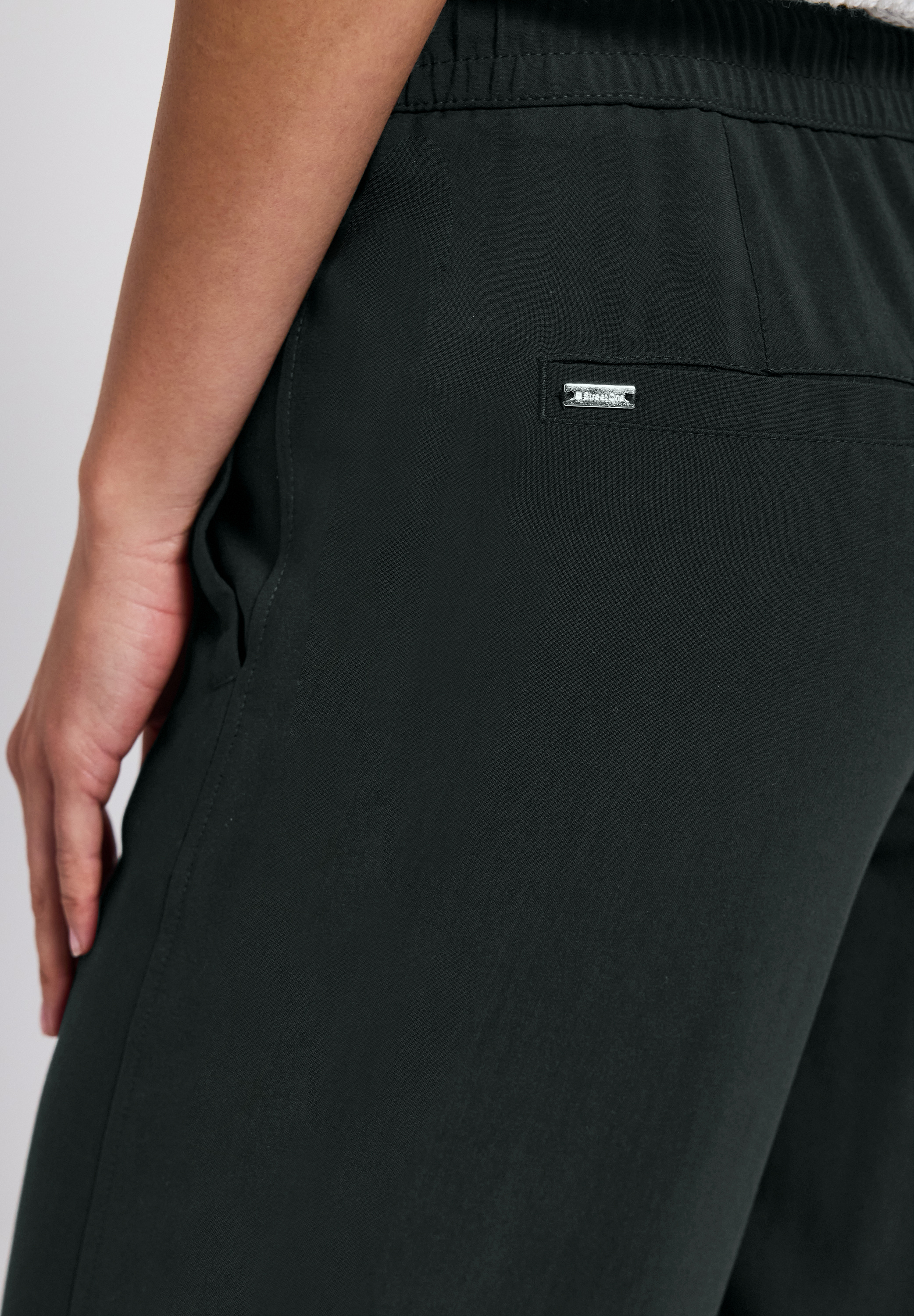 Wide Leg Hose