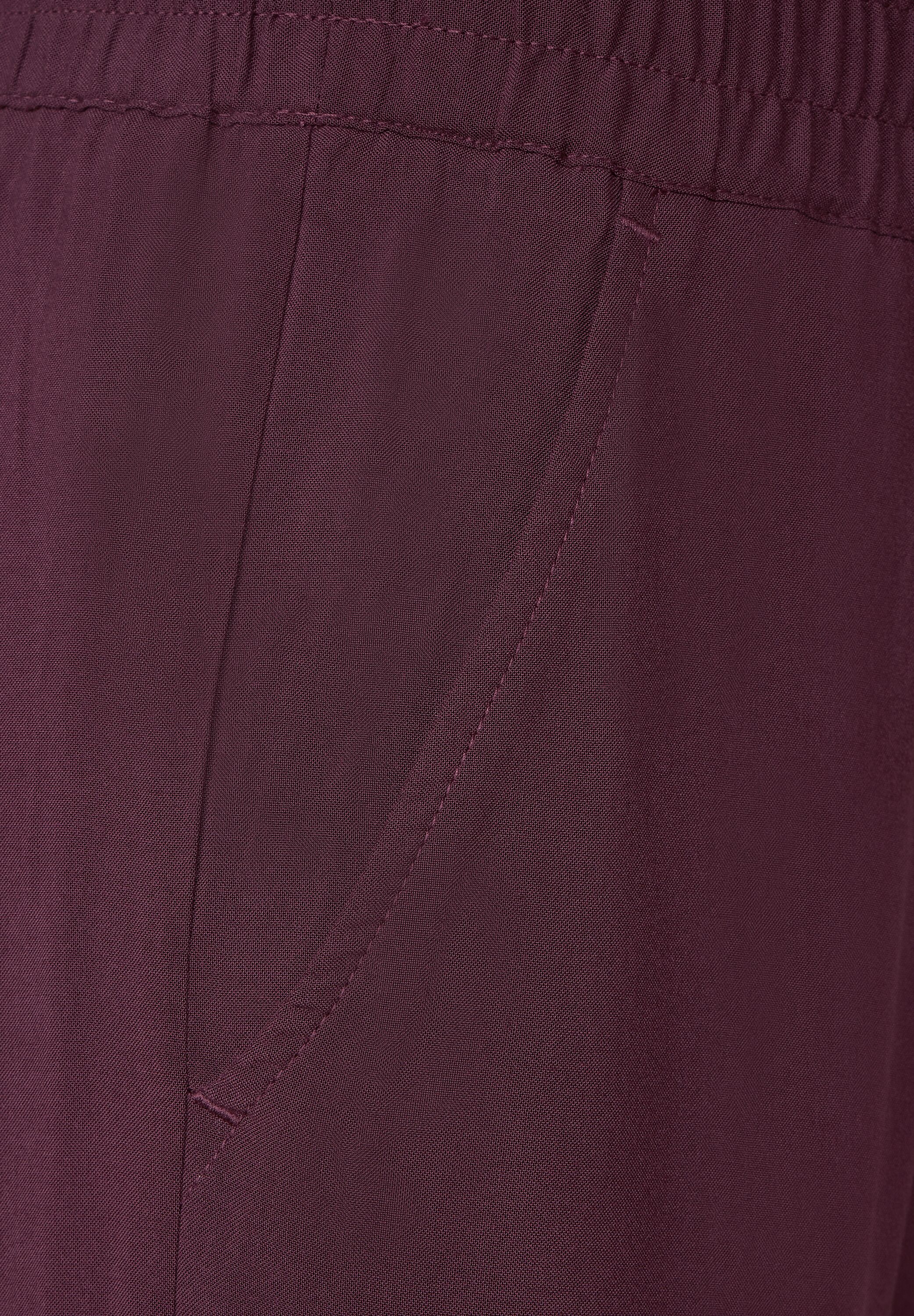 Loose Fit Hose