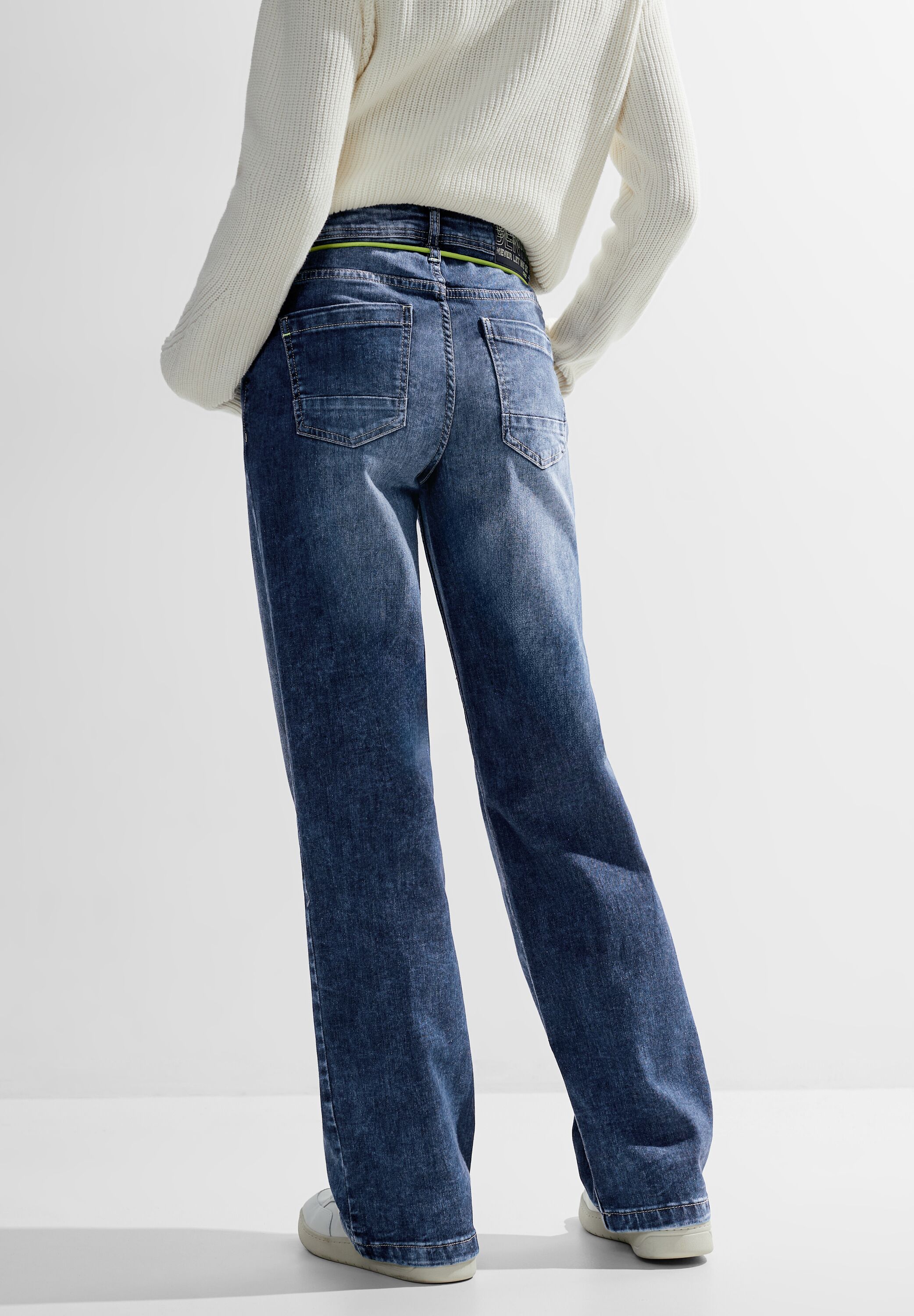 Wide Leg Jeans